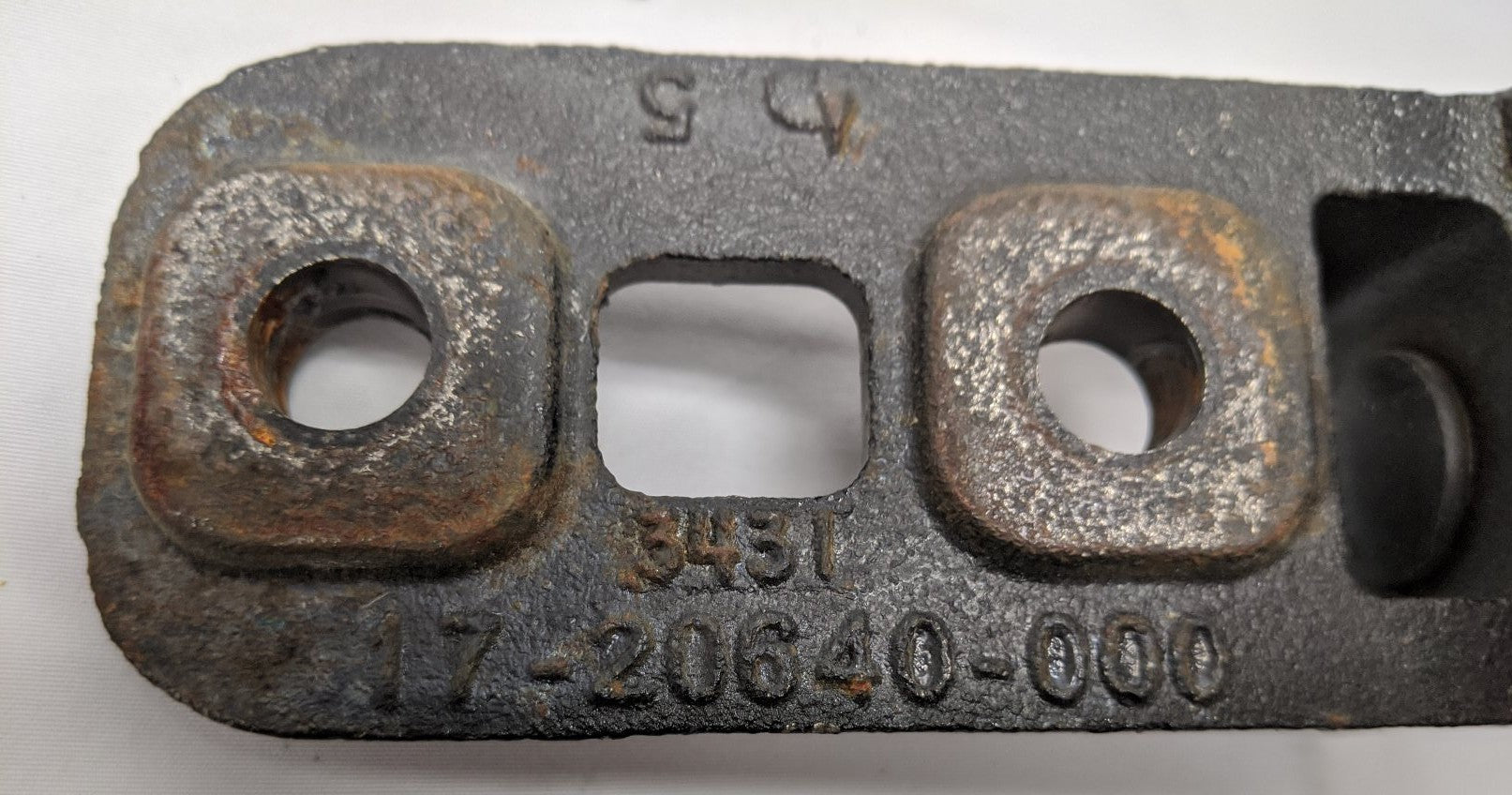 *Lot of 2* Used Freightliner Cascadia P4 Hood Pivot Bracket - P/N A17-20641-000