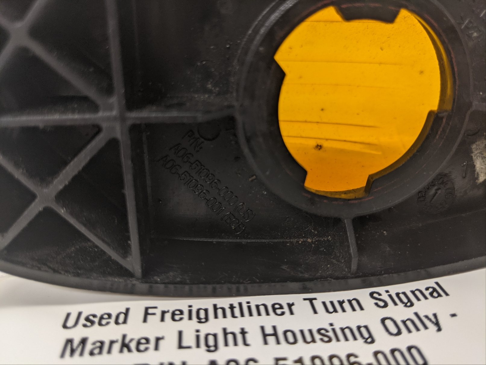 Used Freightliner Turn Signal Marker Light Housing Only - P/N A06-51096-000