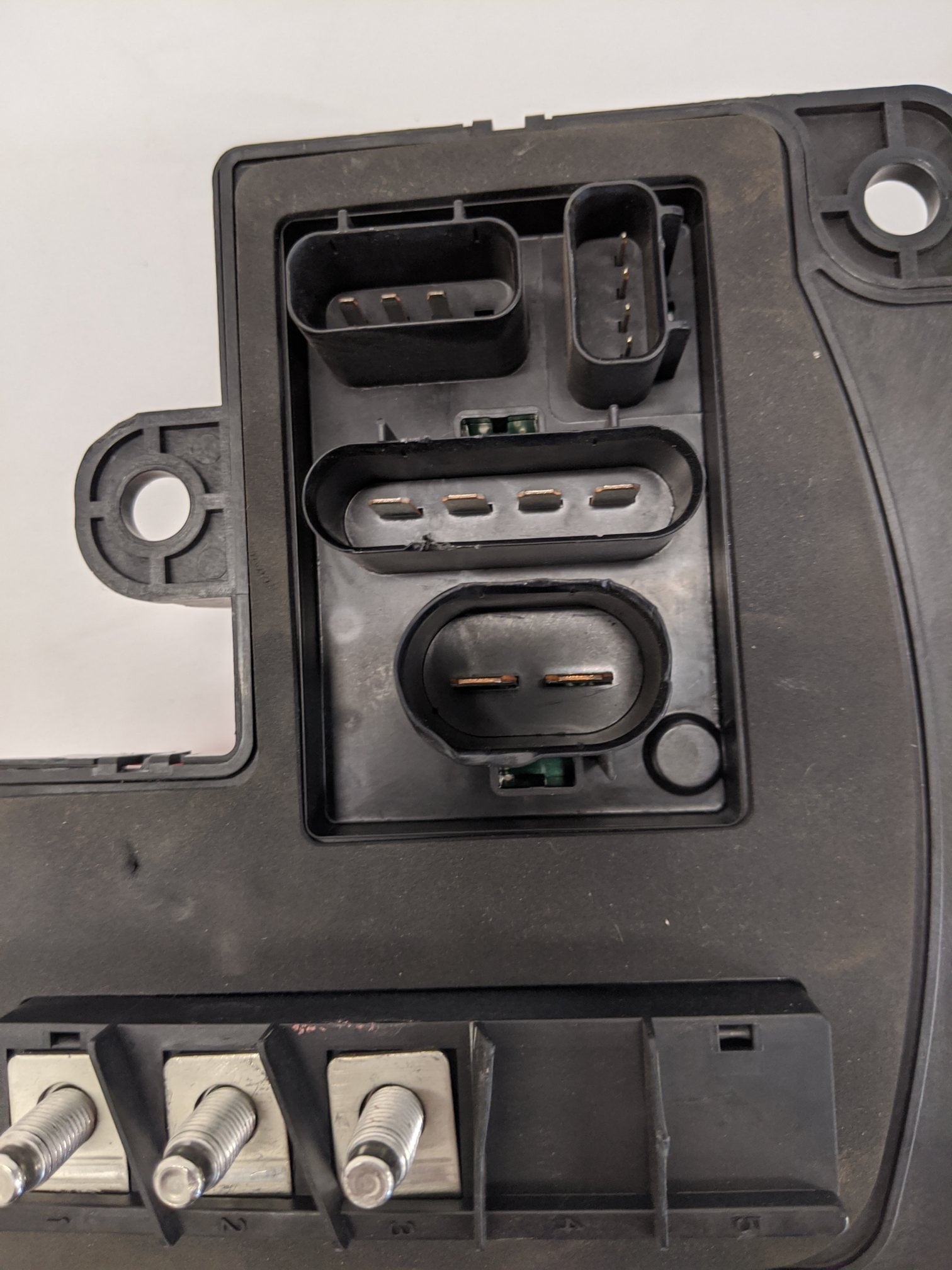 Damaged Freightliner Daimler Battery Cable Access Power Module-P/N A66-01830-002 (10174385357116)