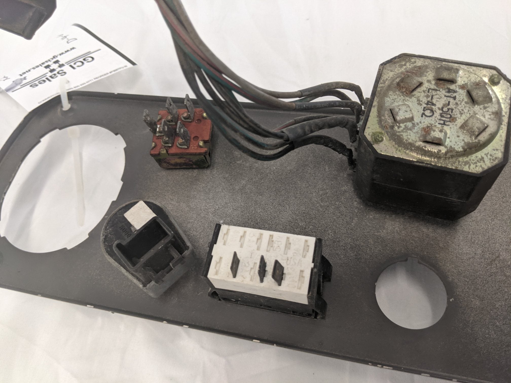 Used Freightliner Columbia Sleeper Cab Control Panel - P/N 22-46623-008