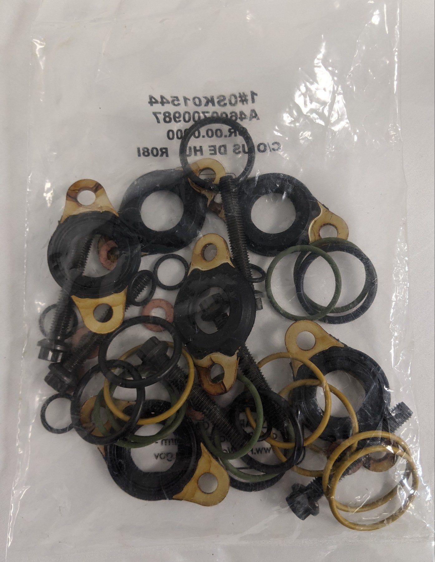 New Detroit Diesel DD13 Engine Cylinder Head Gasket Kit - P/N DDEA4710161420 (9904183247164)