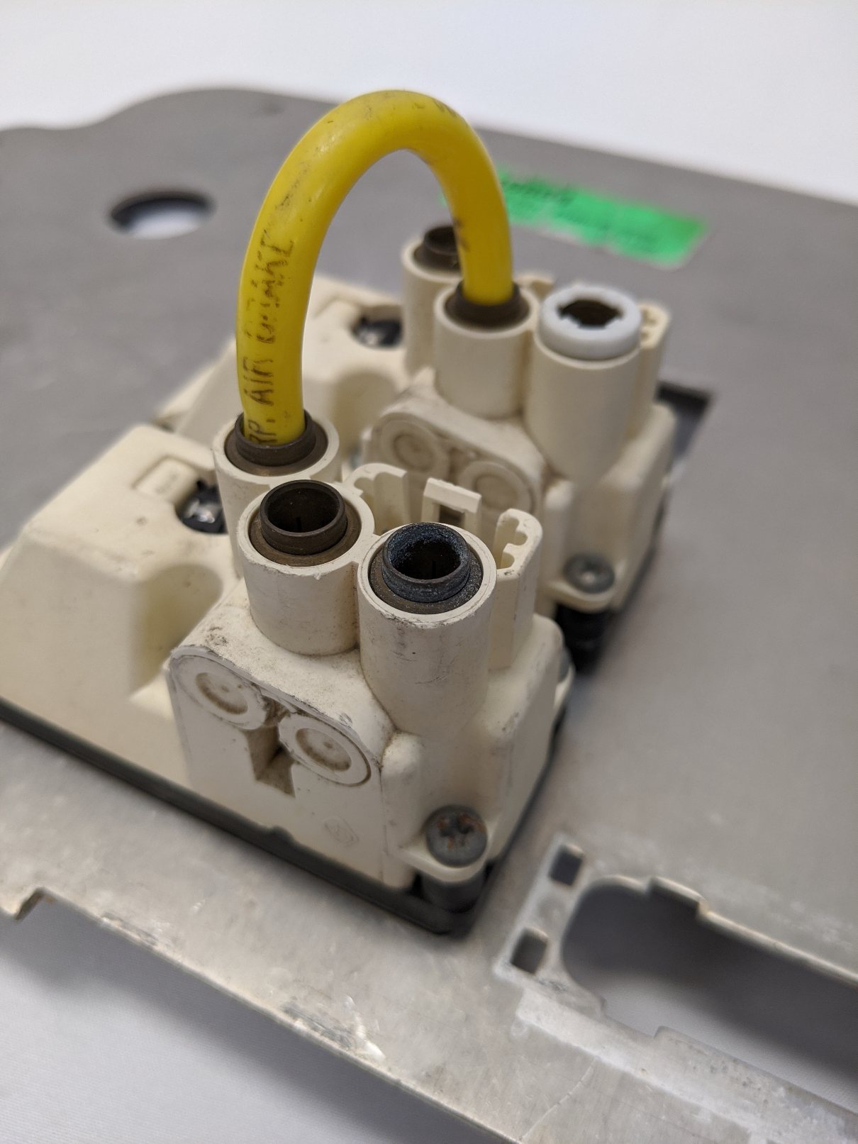 Used Freightliner Columbia Center Instrument Dash Panel  - P/N  22-45867-000