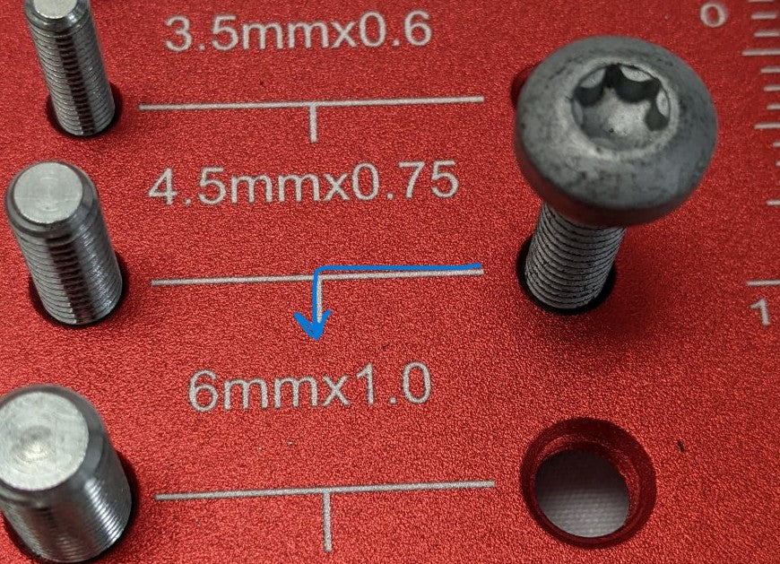 *Lot of 100* New M6-1mm x 25mm Full Thread Steel Pan Head (Torx) Machine Screw