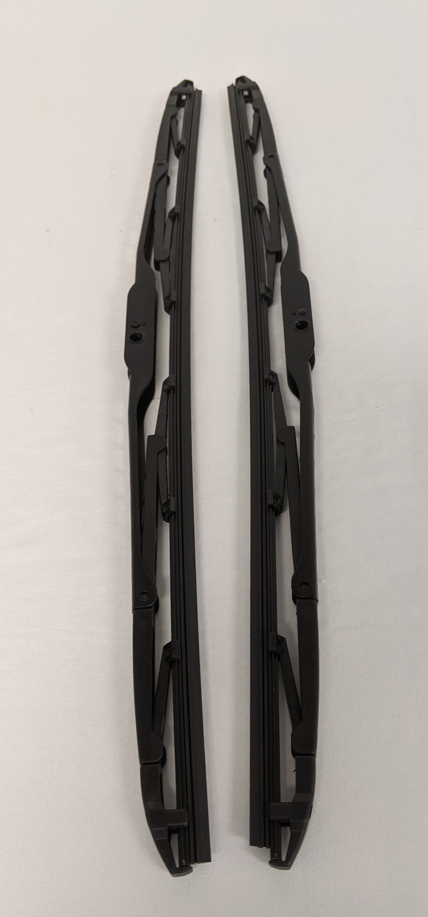 *Lot of 2* New 20" Wiper Blades -  P/N 3152025 (9940730151228)