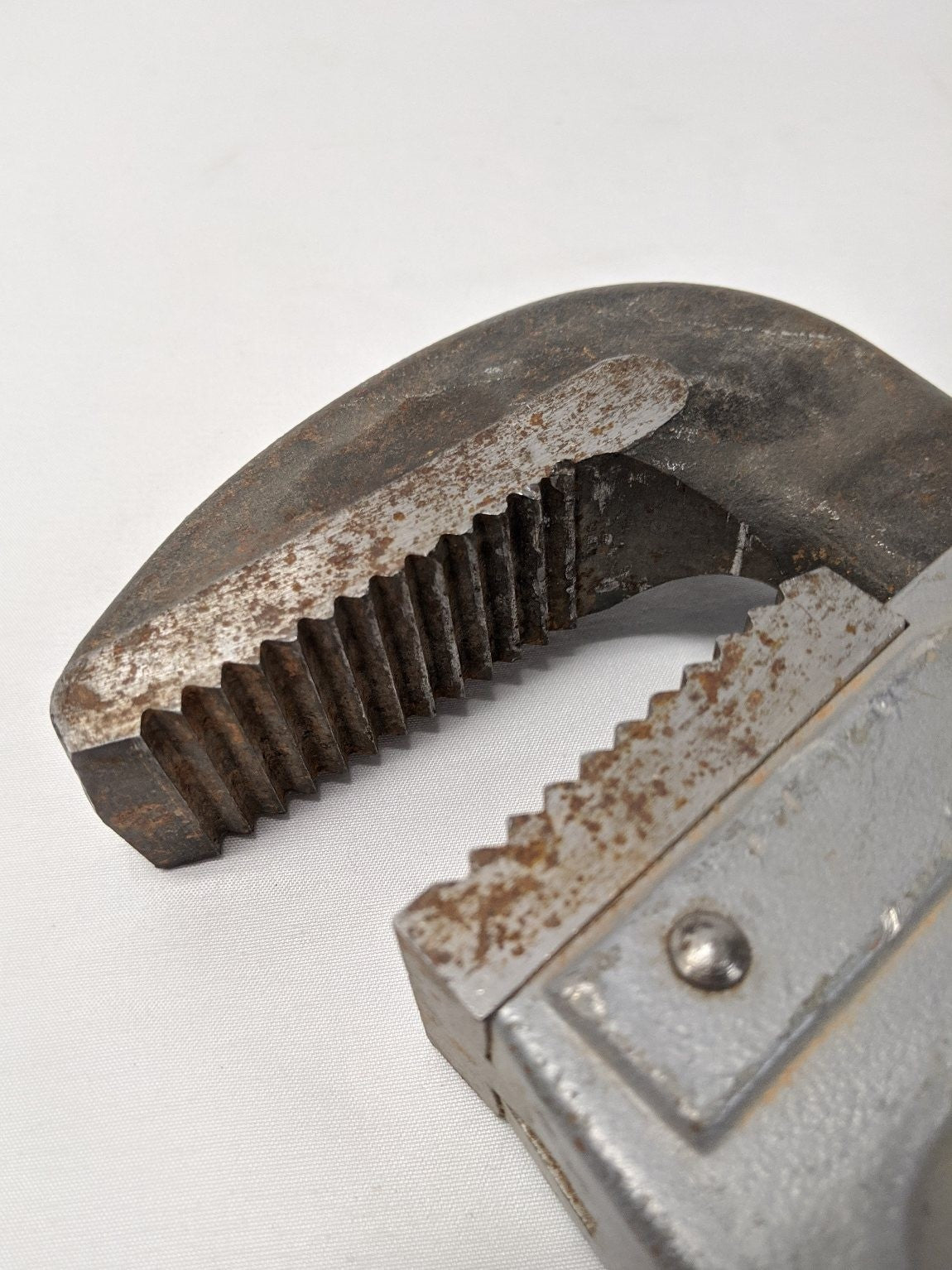 Used Ridgid 36" Aluminum Straight Pipe Wrenches