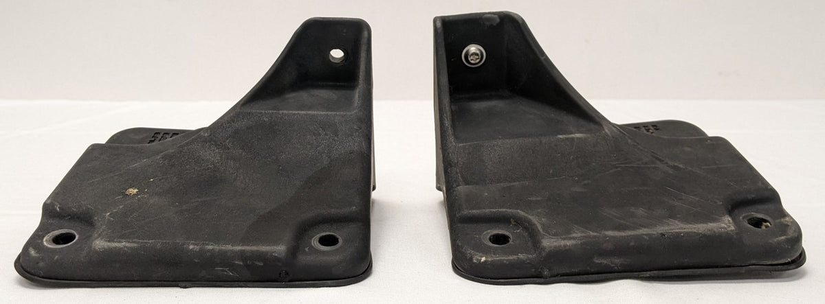 *Lot of 2* Used RH UPR & LWR Sleeper Extension Brackets -P/N A22-68051/68052-001