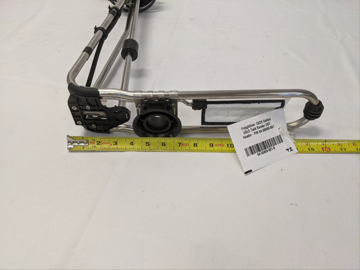 Freightliner 23 Gal. Standard Fill DEF Tank A04-34274-007 w/ Header 04-35959-001
