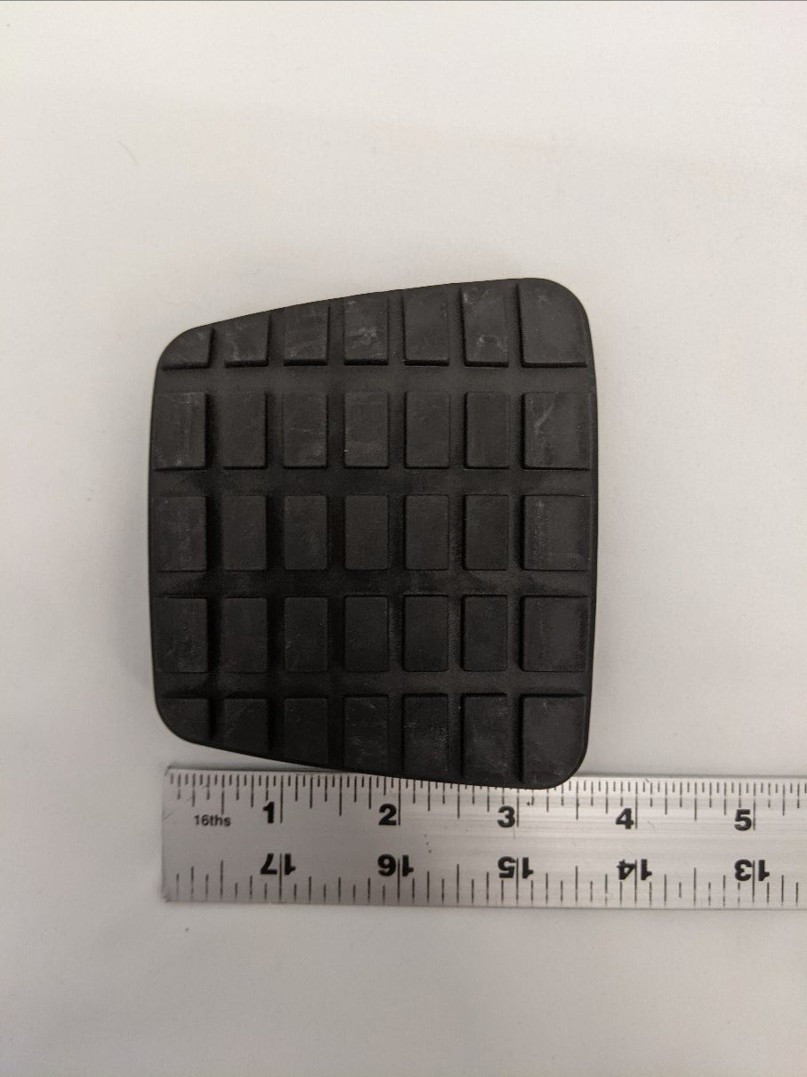 New Freightliner Rubber Pedal Cover P/N - 02-12306-000 (10109650600252)