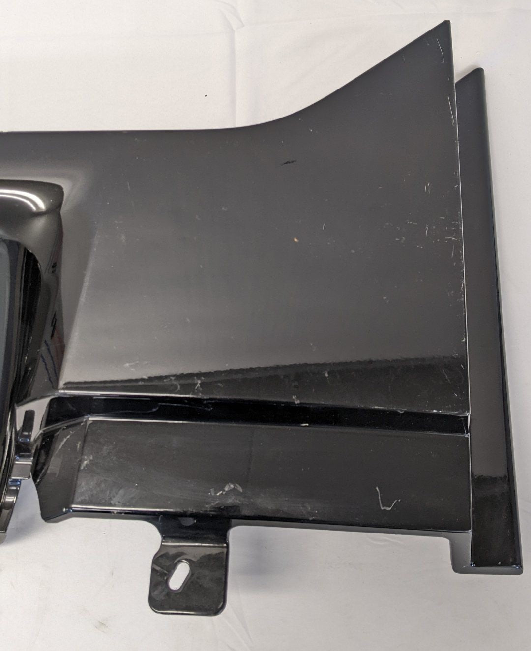 Used Western Star 49X Set Forward Axle LH Side Cowl Panel - P/N  18-72418-000