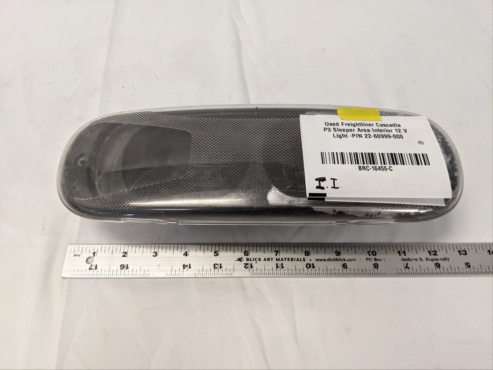 Used Freightliner Cascadia P3 Sleeper Area Interior 12 V Light -P/N 22-60999-000
