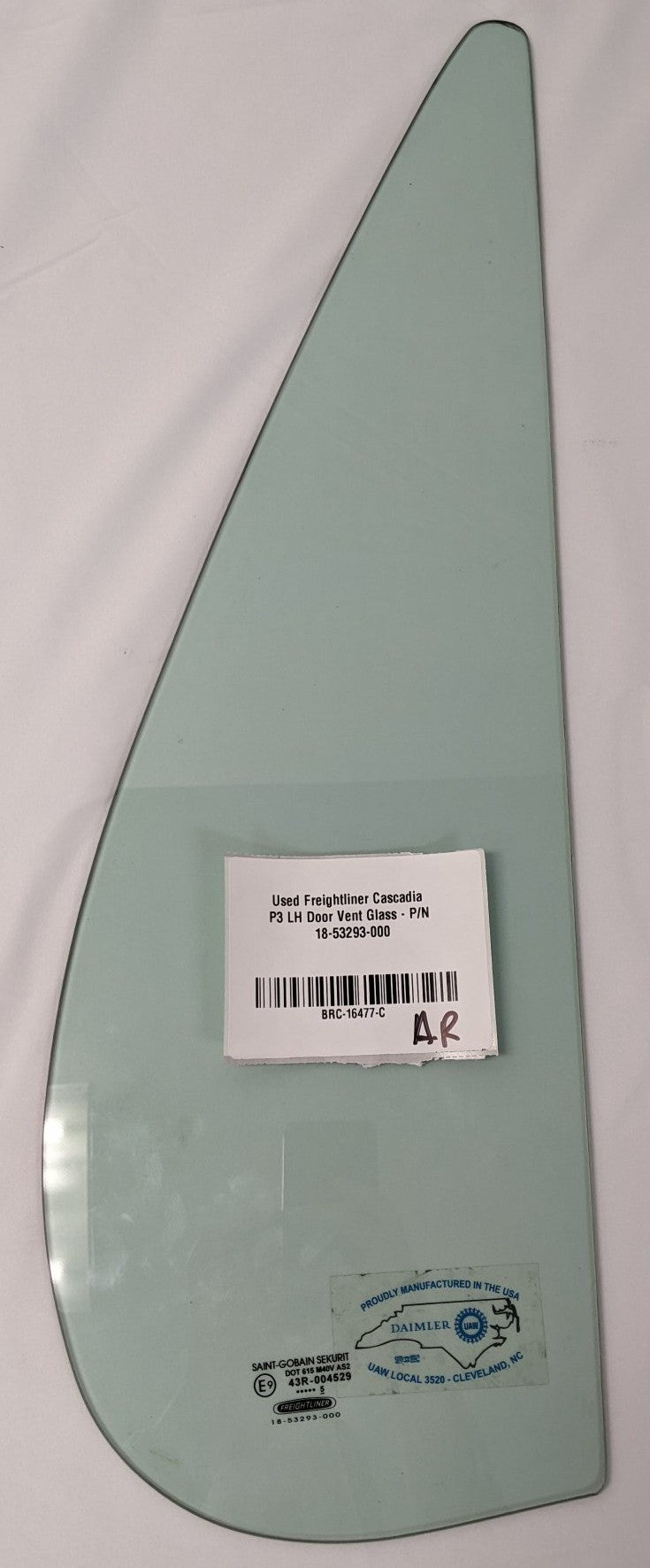 Freightliner Cascadia P3 LH Door Vent Glass | 18-53293-000