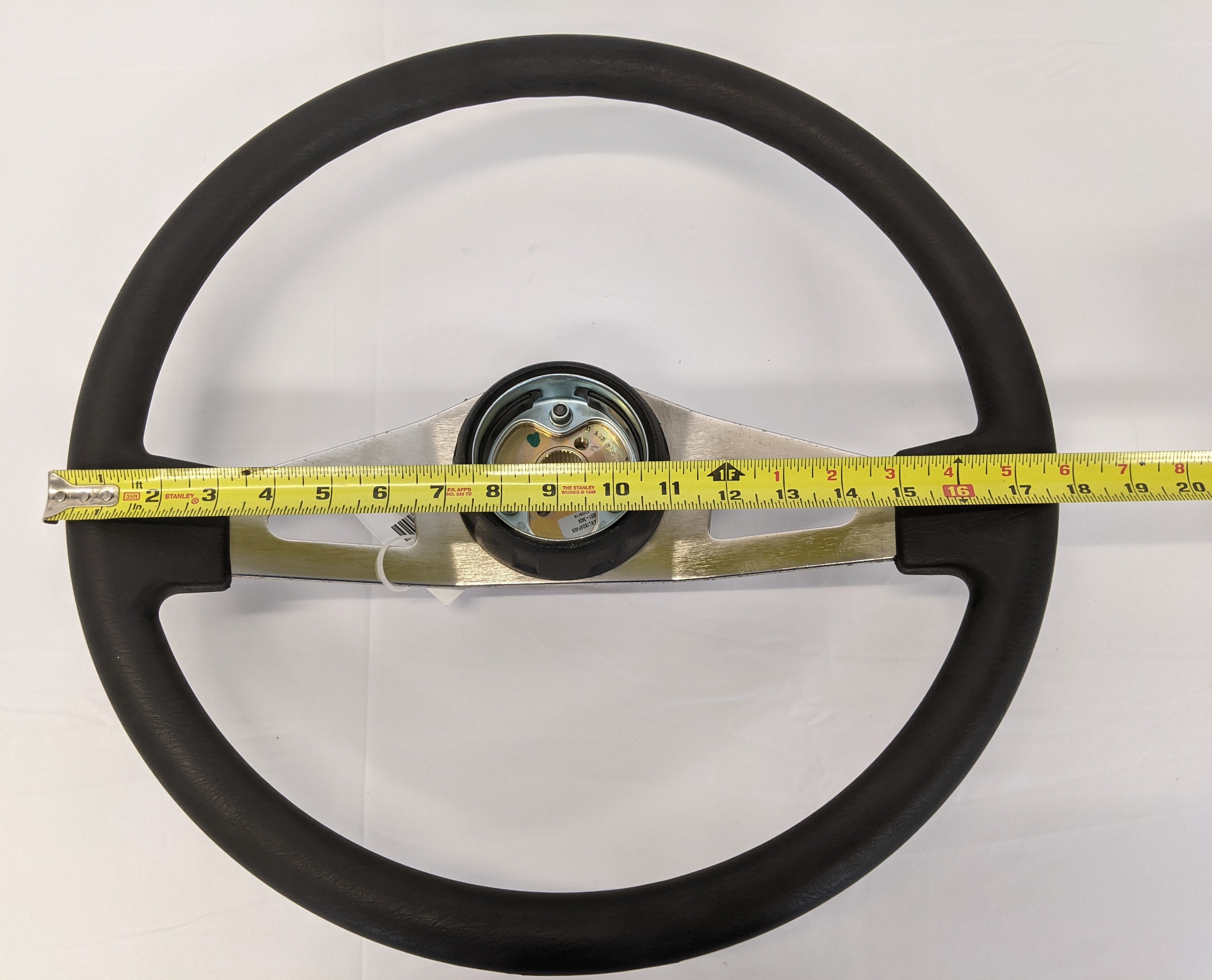 Western Star 18" 2 Spoke Steering Wheel - P/N  38001-3424 (3939609772118)
