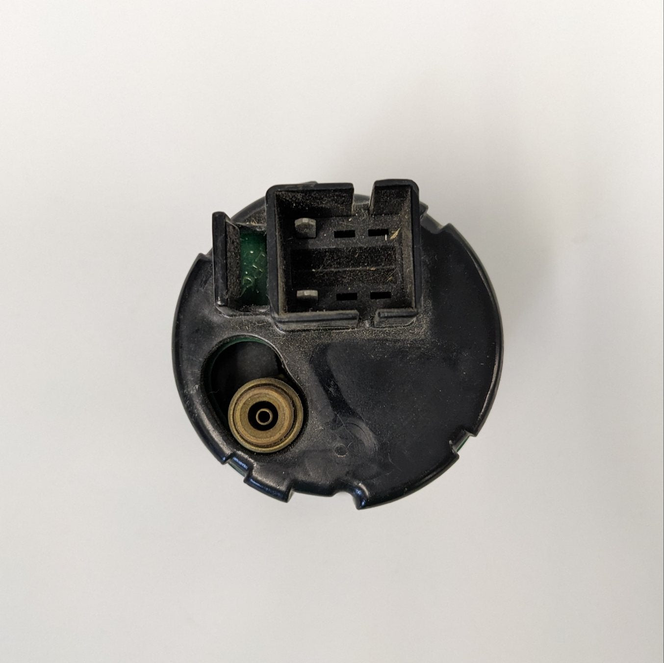 *Rust* Freightliner Columbia Rear Suspension Air Pressure Gauge -PN 22-53812-110 (10098574885180)