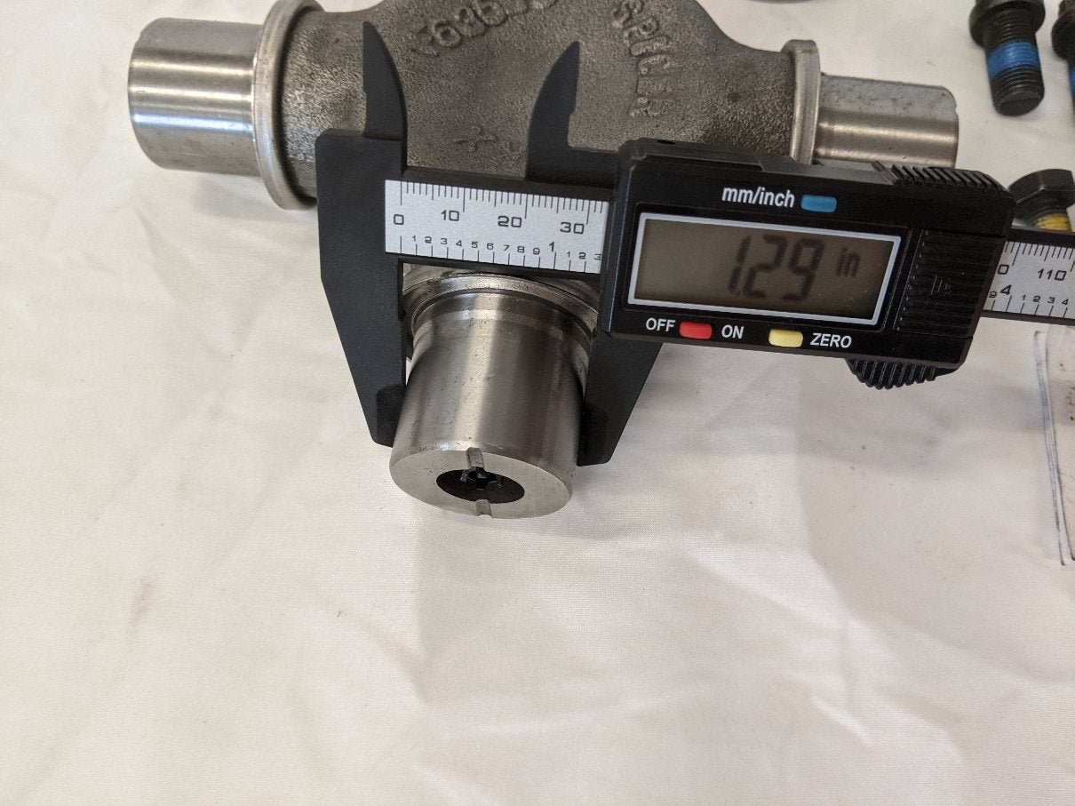 New Freightliner Spicer Universal Joint Kit - P/N  SP 5 677X (10163664093500)