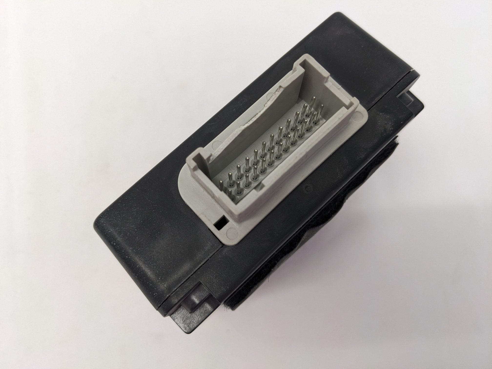 Damaged Bendix ECU Lane Departure Warning Module - P/N  A66-05218-000