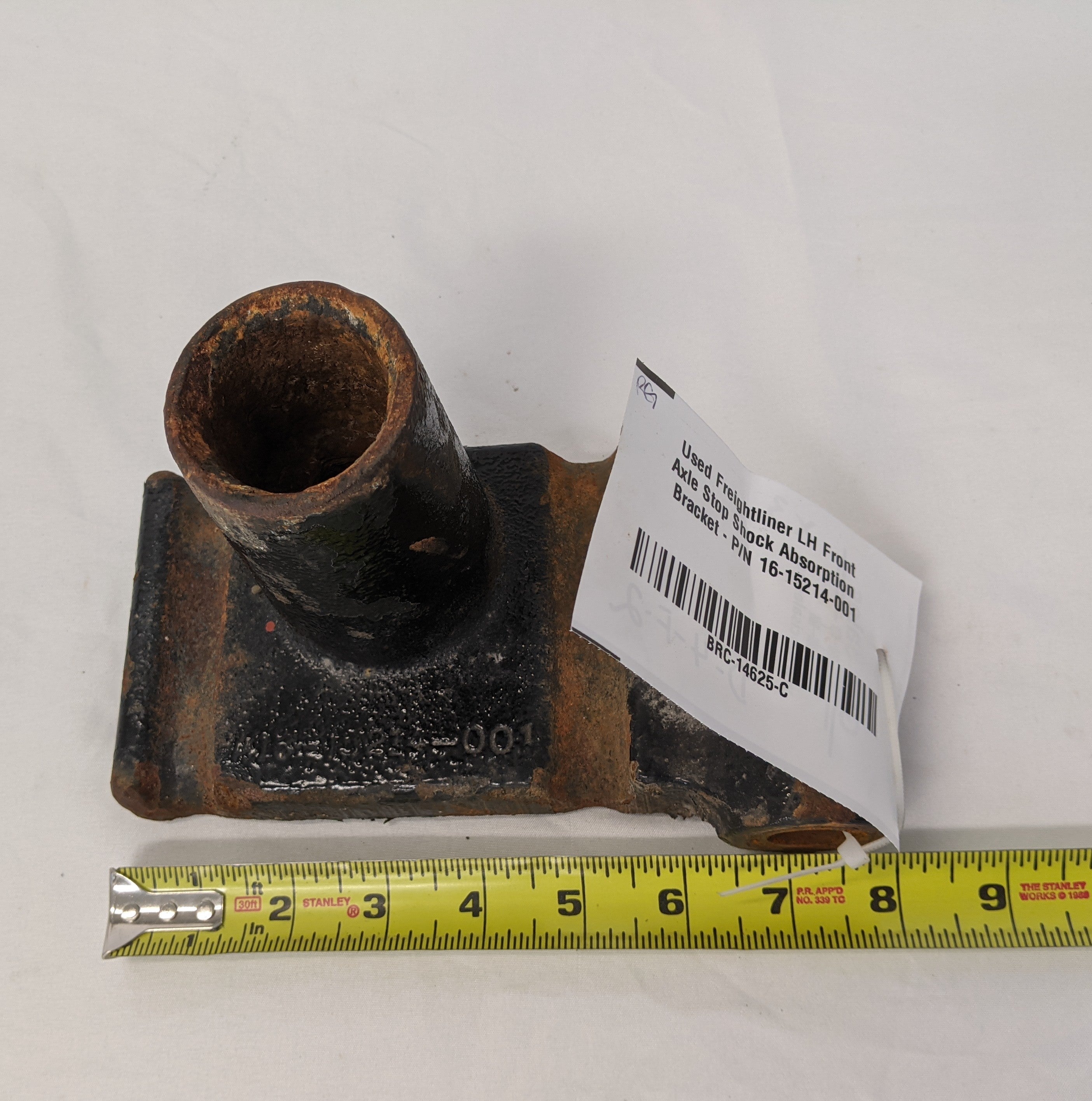 Used Freightliner LH Front Axle Stop Shock Absorption Bracket - P/N 16-15214-001 (10091616436540)
