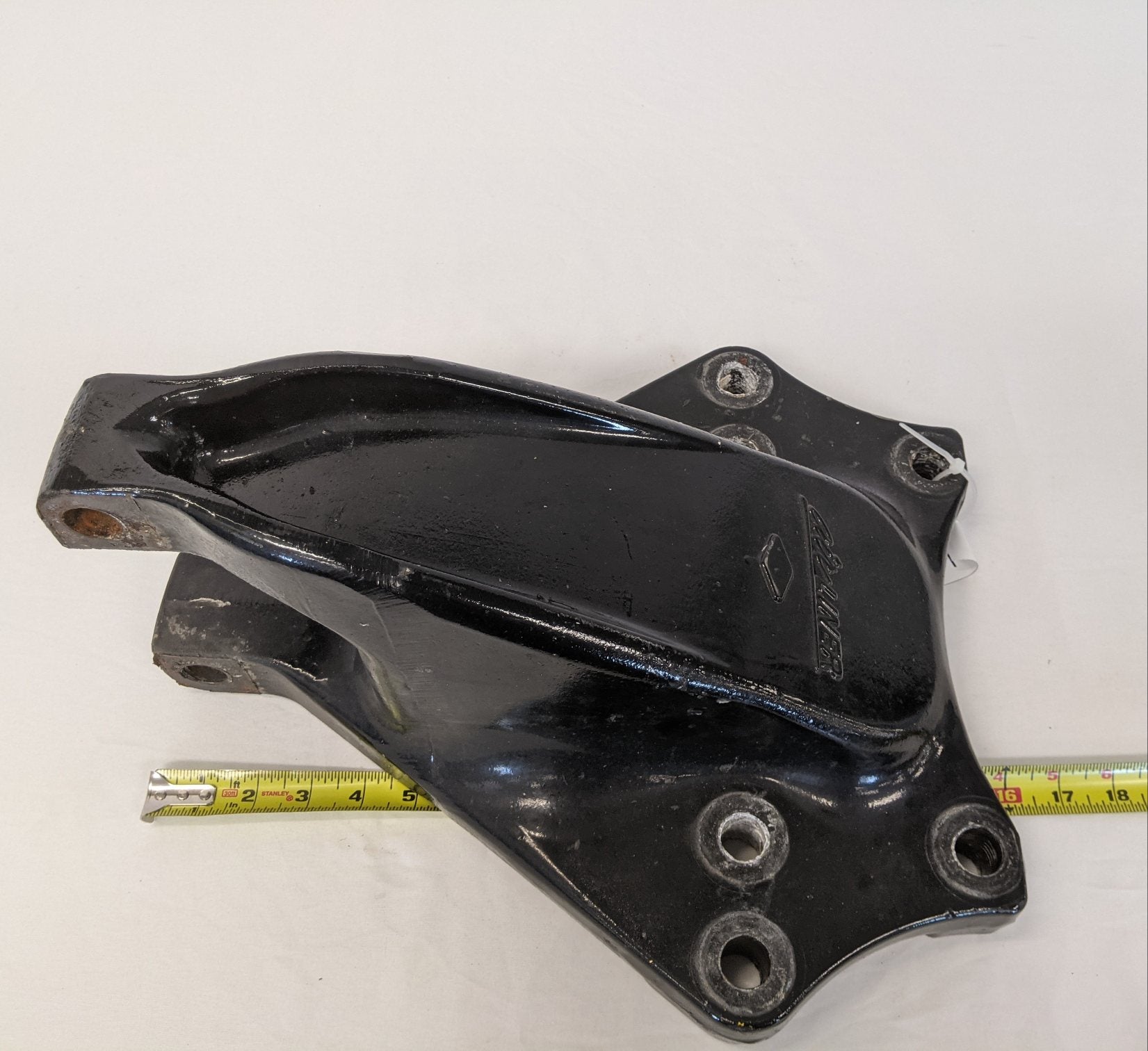 Used Freightliner Cascadia P3 Airliner Spring Hanger Bracket - P/N 16-14031-001 (10092260294972)