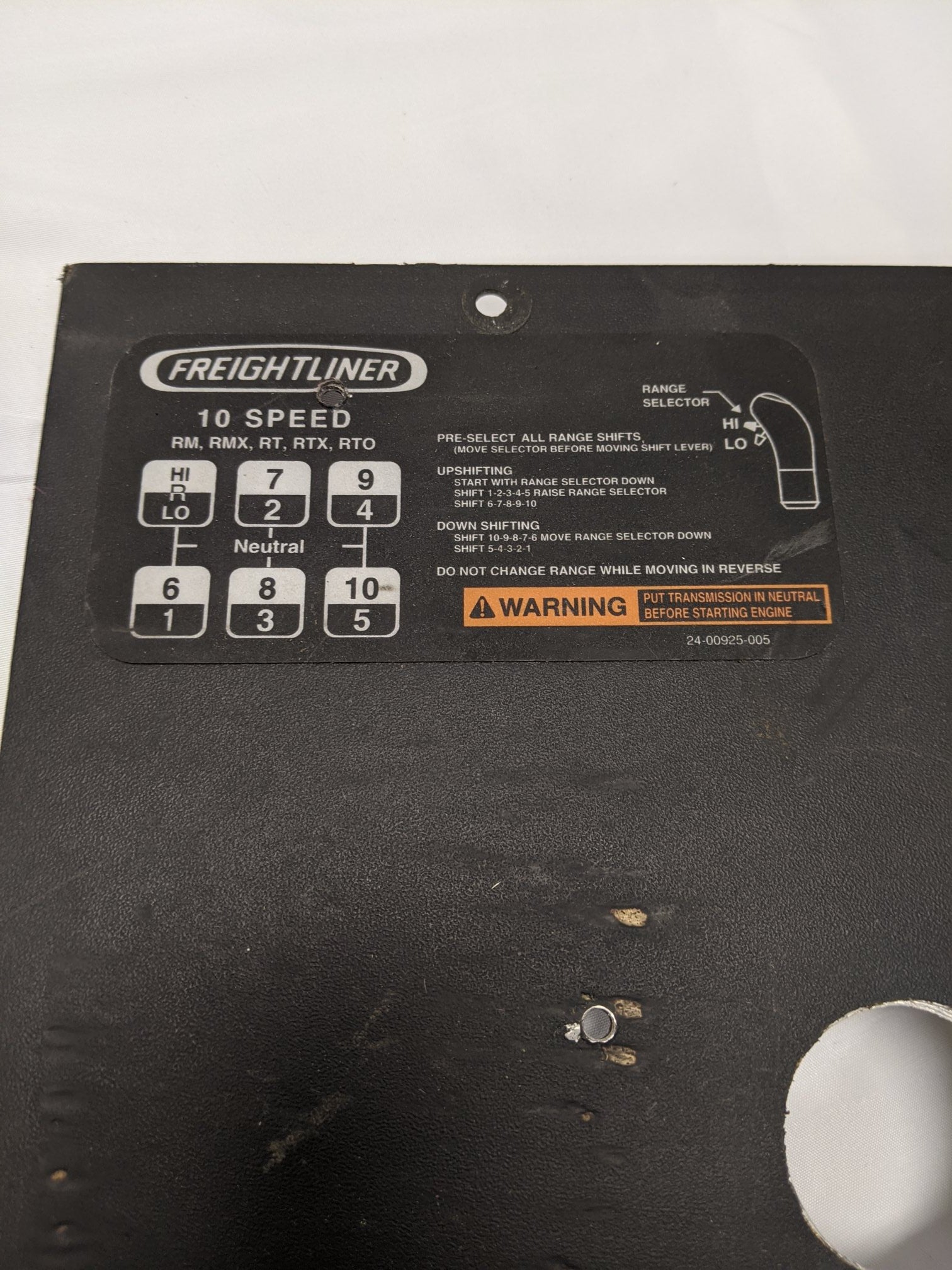 Freightliner Cascadia P3 Auxiliary Instrument Panel - 22-60660-000