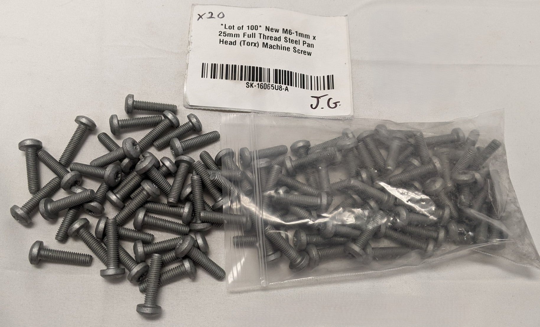 *Lot of 100* New M6-1mm x 25mm Full Thread Steel Pan Head (Torx) Machine Screw