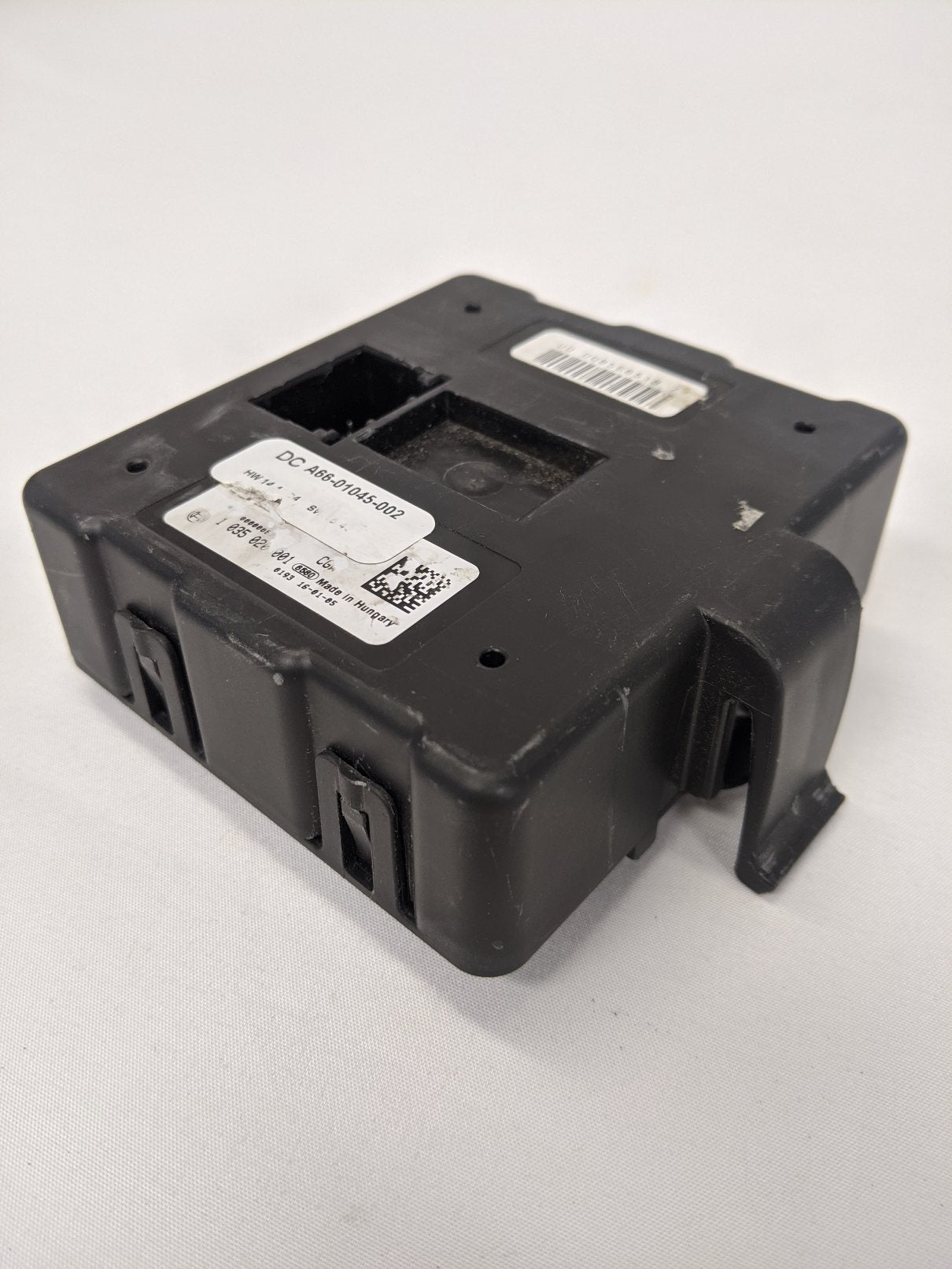 Used Gateway P3 ECU Control Module Broken Tab A66-01045-002