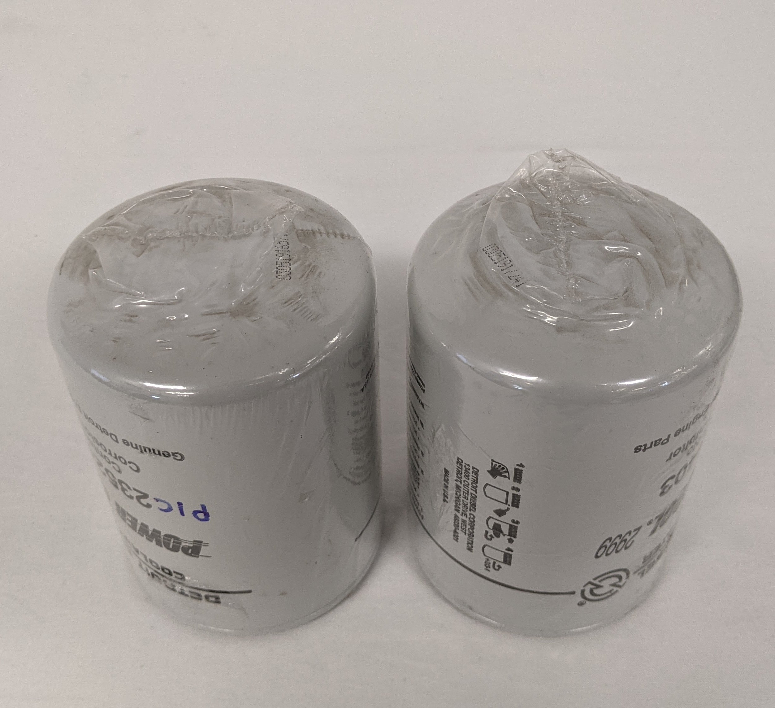 New *Lot of 2* Detroit Diesel Radiator Coolant Filters - P/N DDE 23524403 (9904261955900)