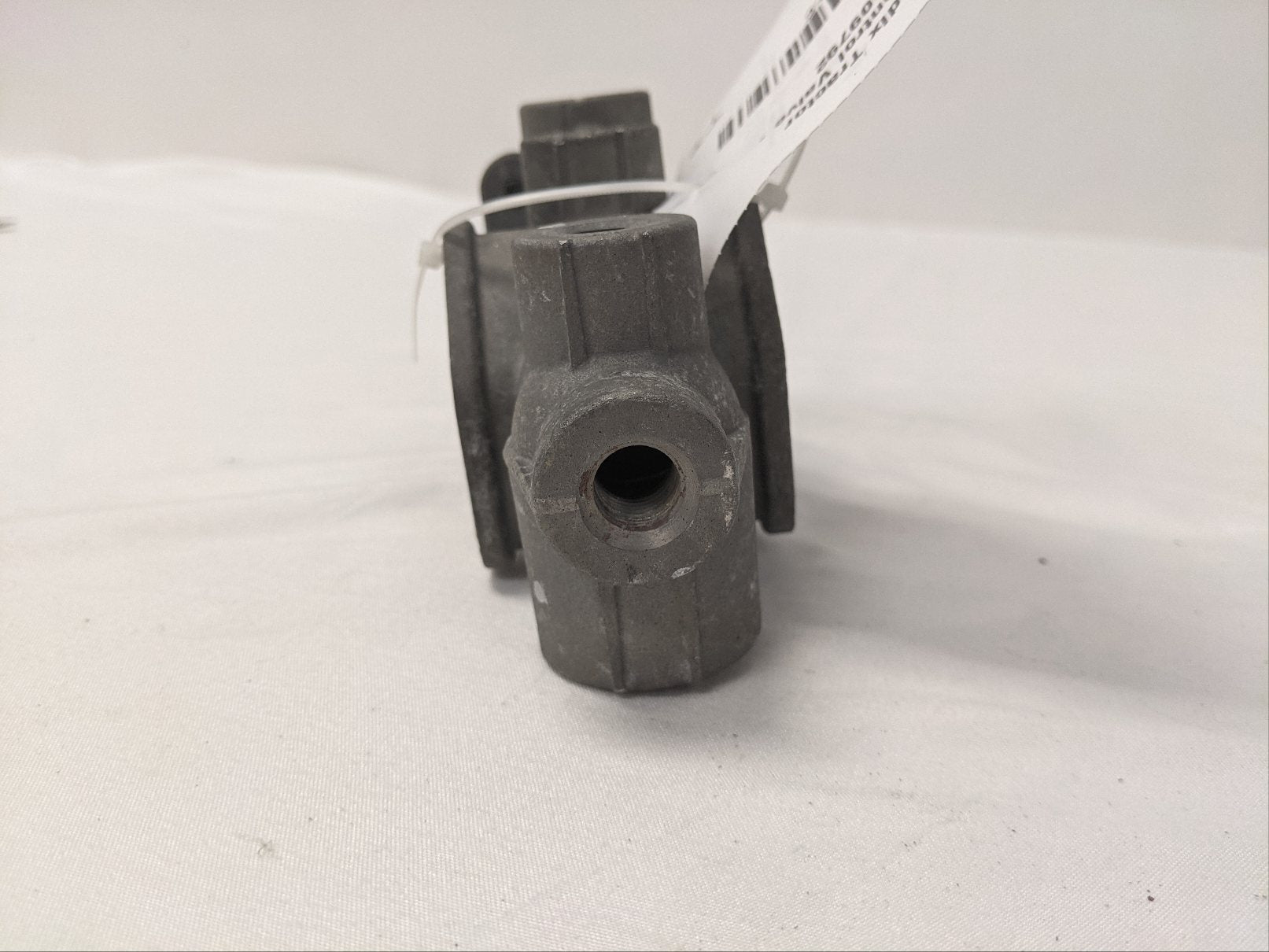 Used Bendix Tractor Protection Control Valve - P/N  109792