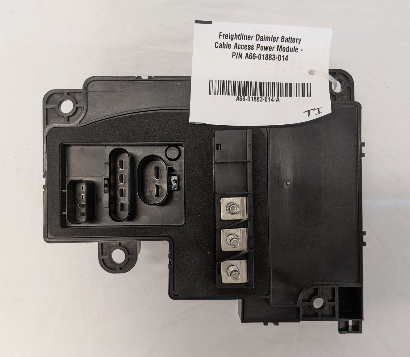 Freightliner Daimler Battery Cable Access Power Module - P/N A66-01883-014 (10171315159356)