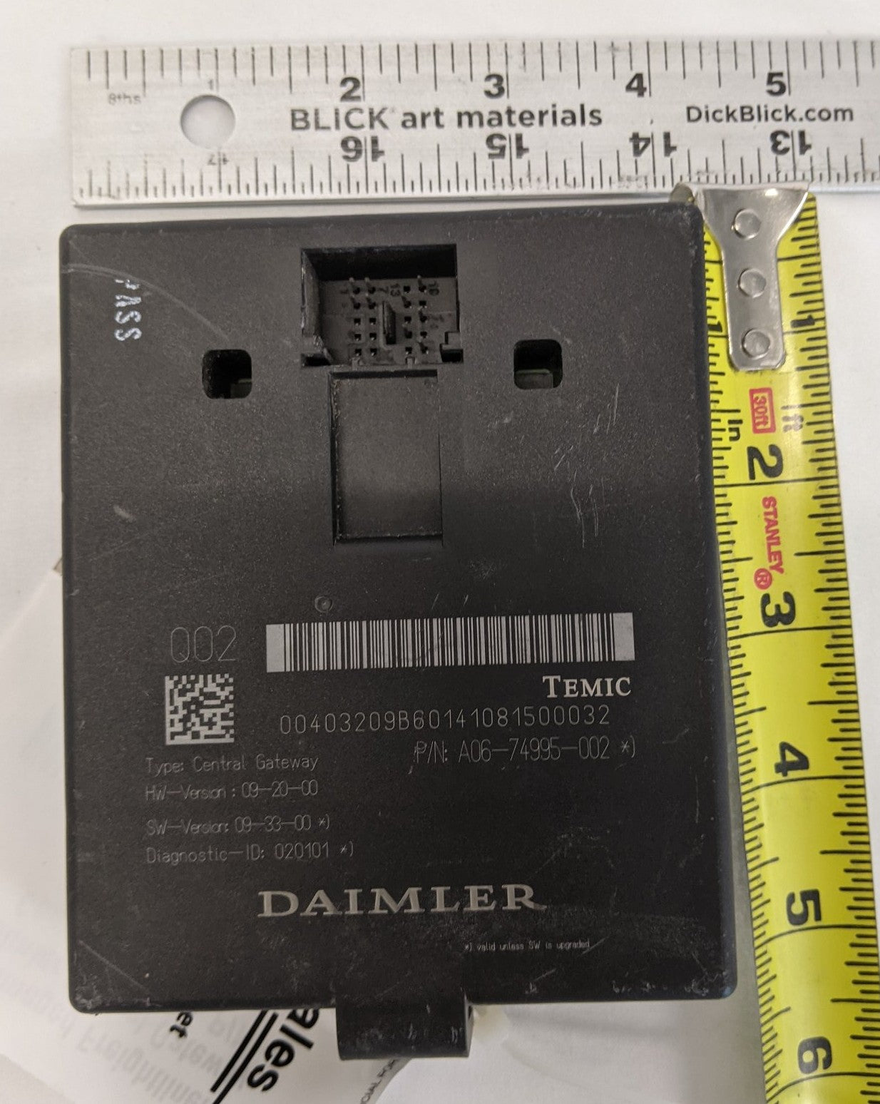 Damaged Freightliner Daimler Central Gateway Control Module - P/N A06-74995-002 (10175157600572)