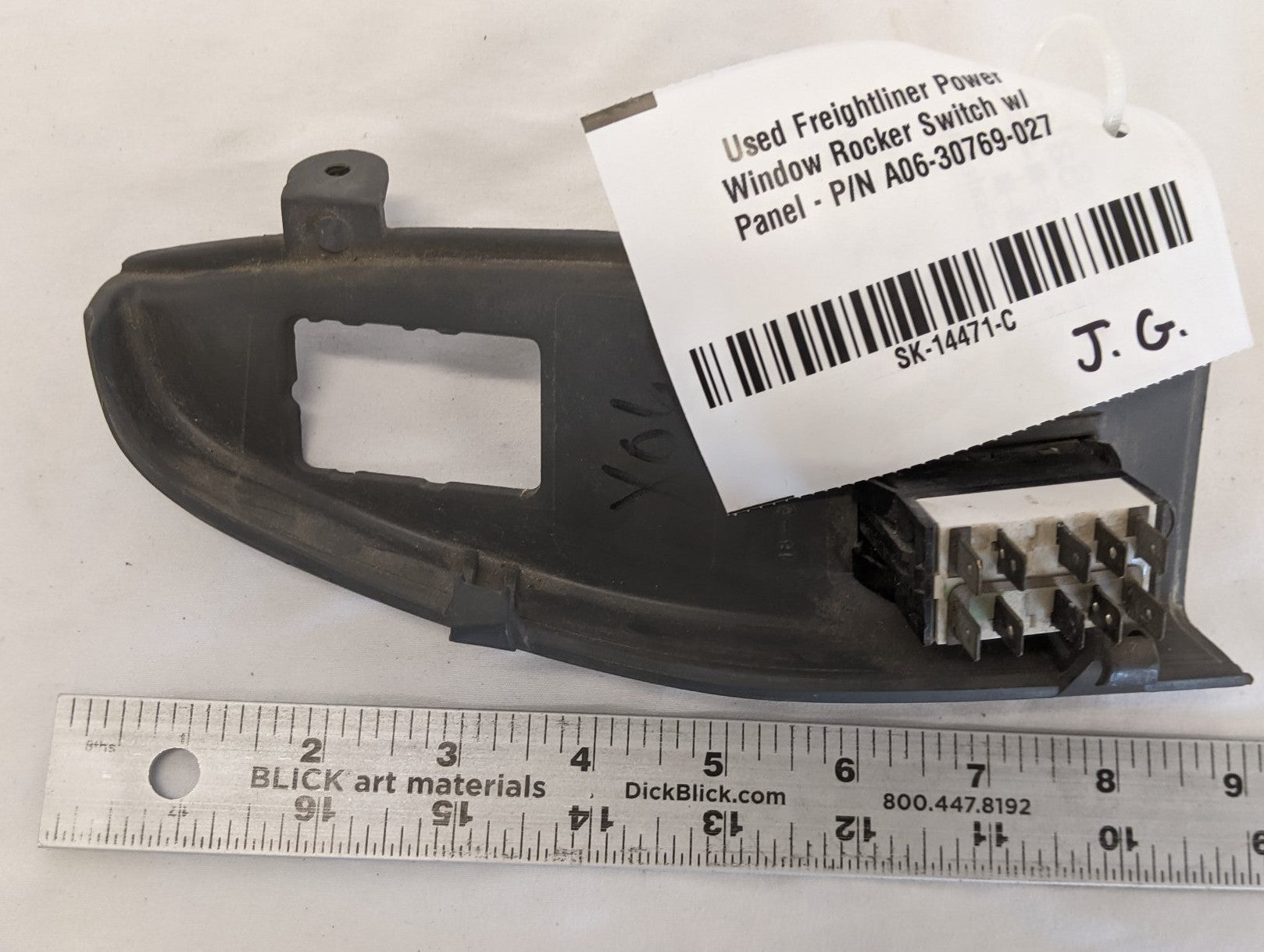 Used Freightliner Power Window Rocker Switch w/ Panel - P/N A06-30769-027 (10175056576828)