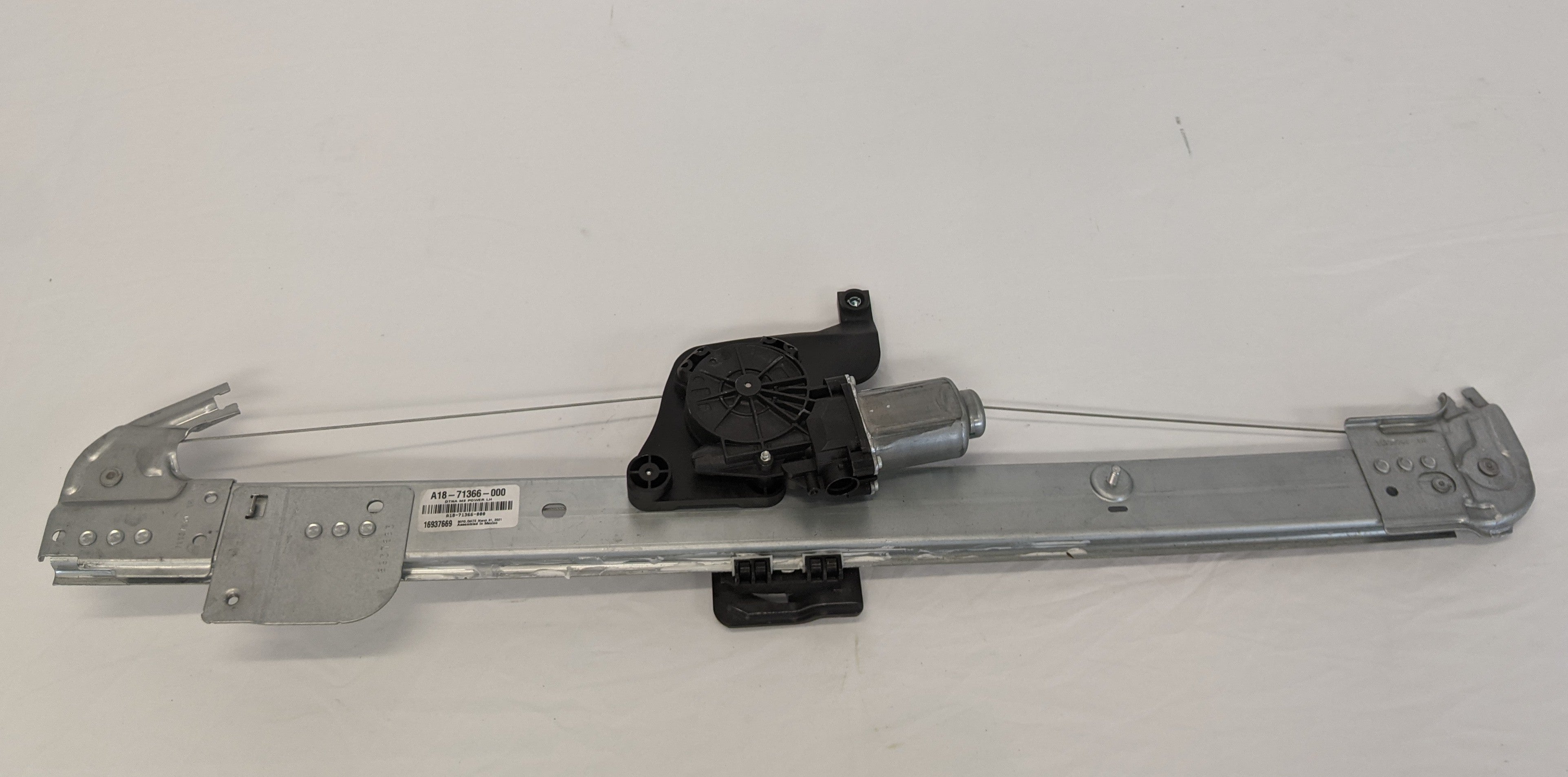 New Freightliner Electric Left Hand Window Regulator Assembly-P/N A18-71366-000 (10145240416572)