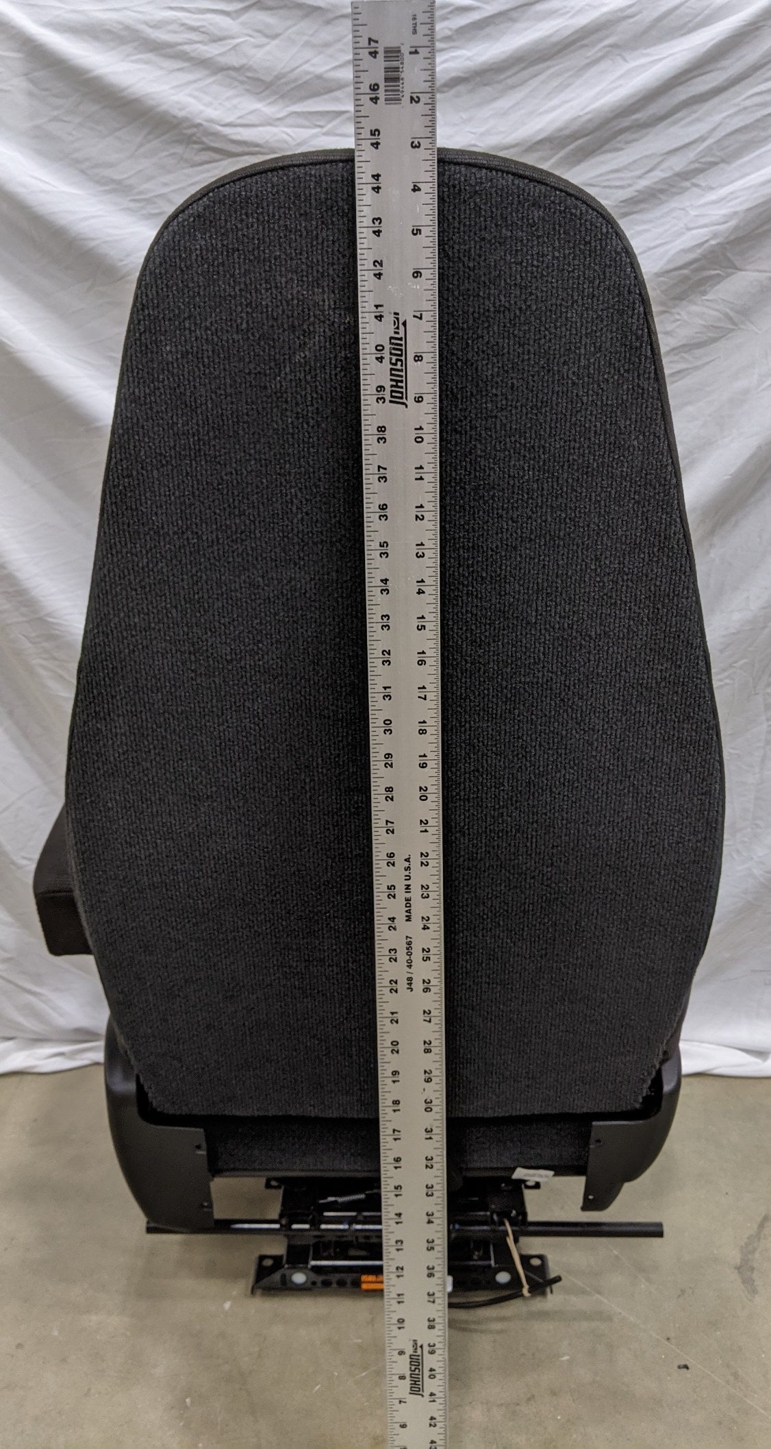 Damaged ISRI  Air Ride 1 Arm 2 Lumbar Black Passenger Seat -P/N ISR 816004 326 (9995468144956)