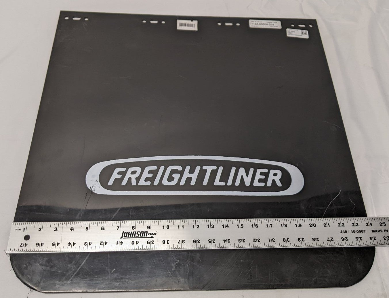 Freightliner LH/RH 24" Straight Black Plastic Mud Flap w/ Logo -P/N 22-69608-201