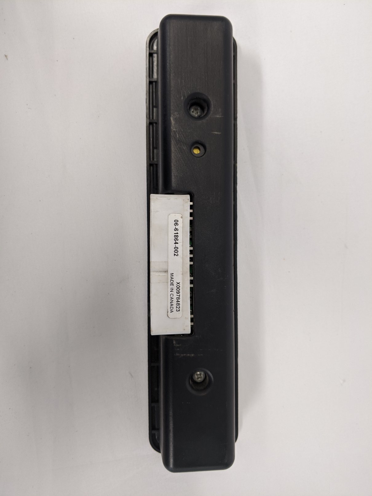 Damaged Right Hand Drive Dashboard Warning Lightbar - P/N  06-61864-002