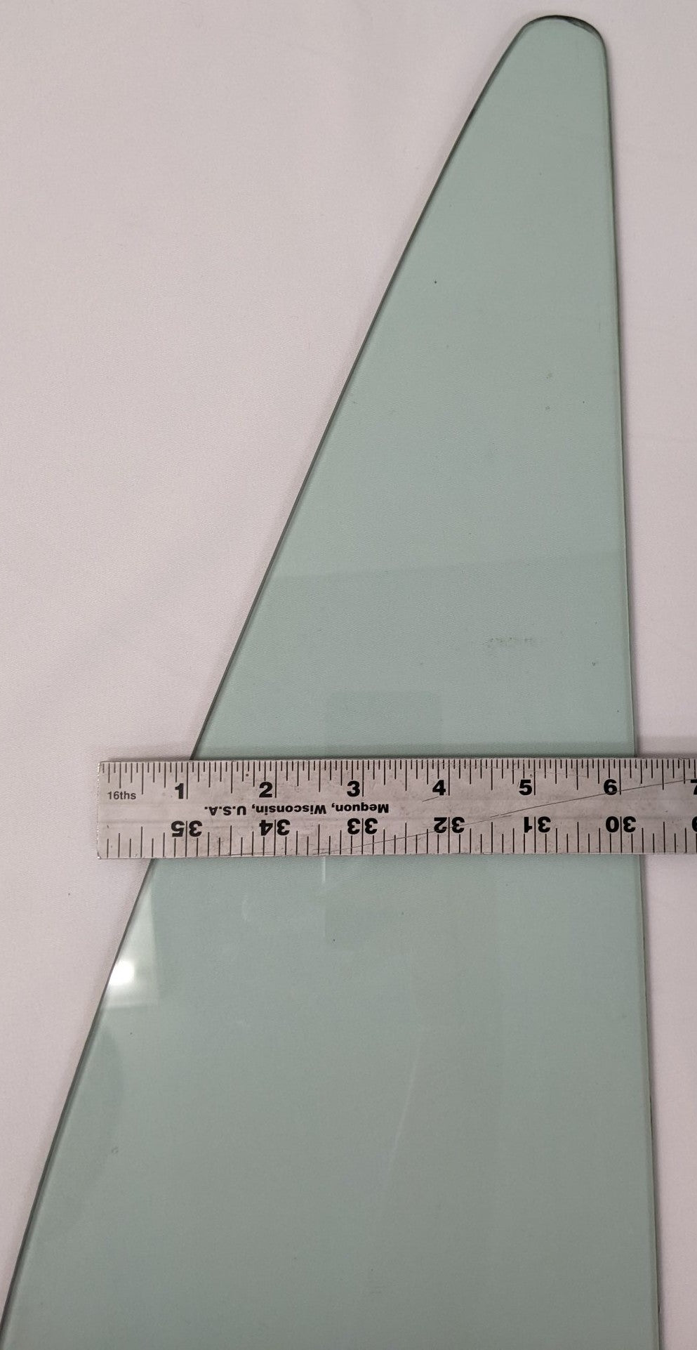 Freightliner Cascadia P3 LH Door Vent Glass | 18-53293-000