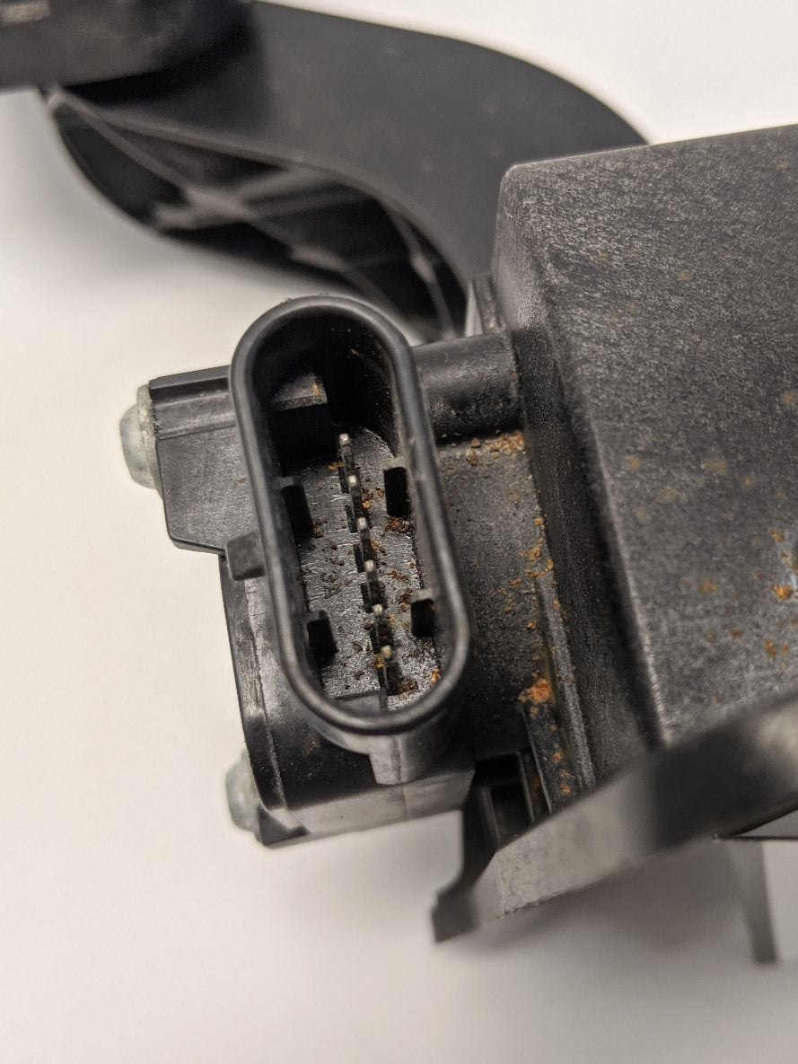 Freightliner Cascadia P3 Accelerator Pedal - A01-32622-000