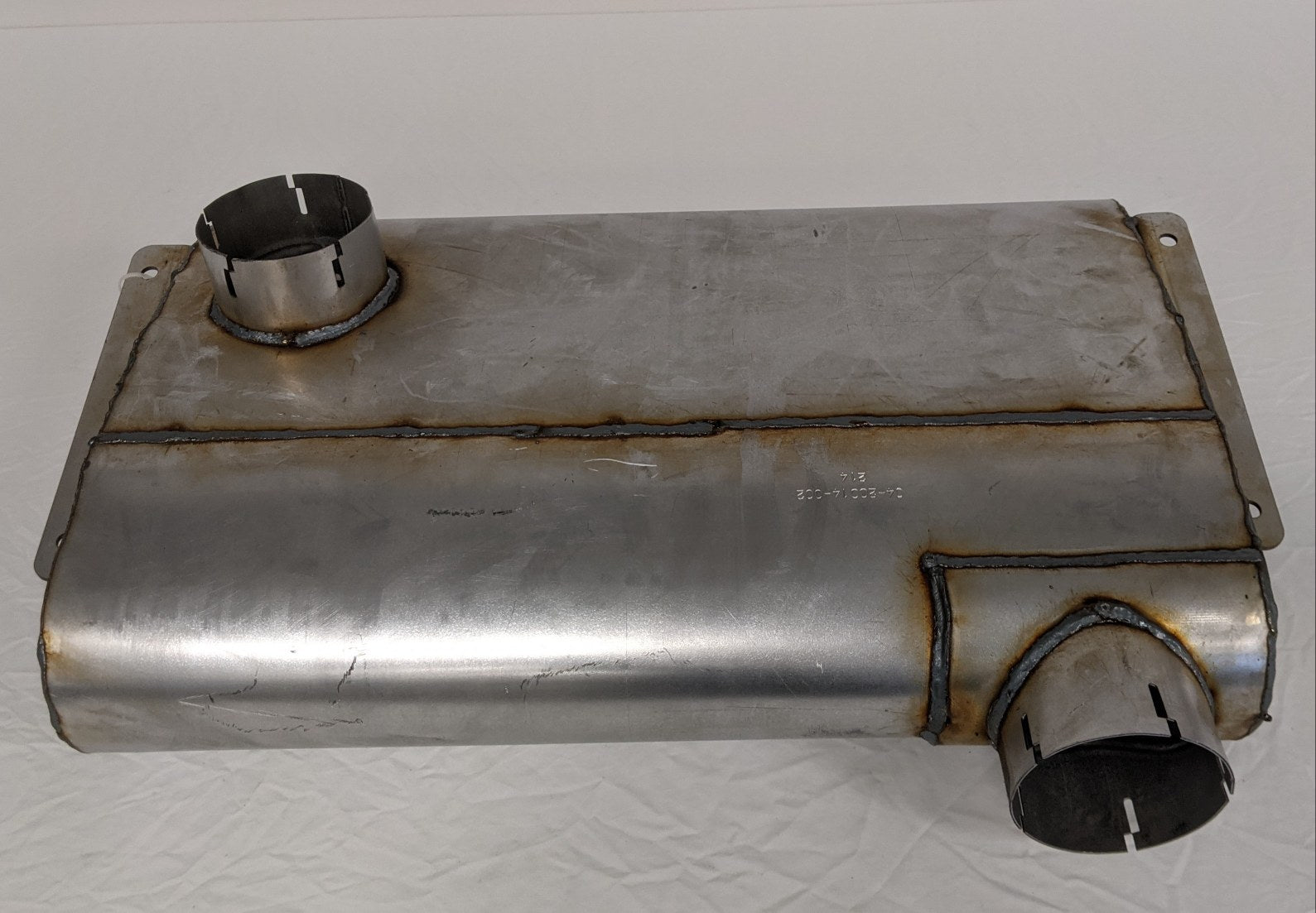 Freightliner Bottom Outlet Oval Muffler - P/N  04-20014-002 (6556177072214)