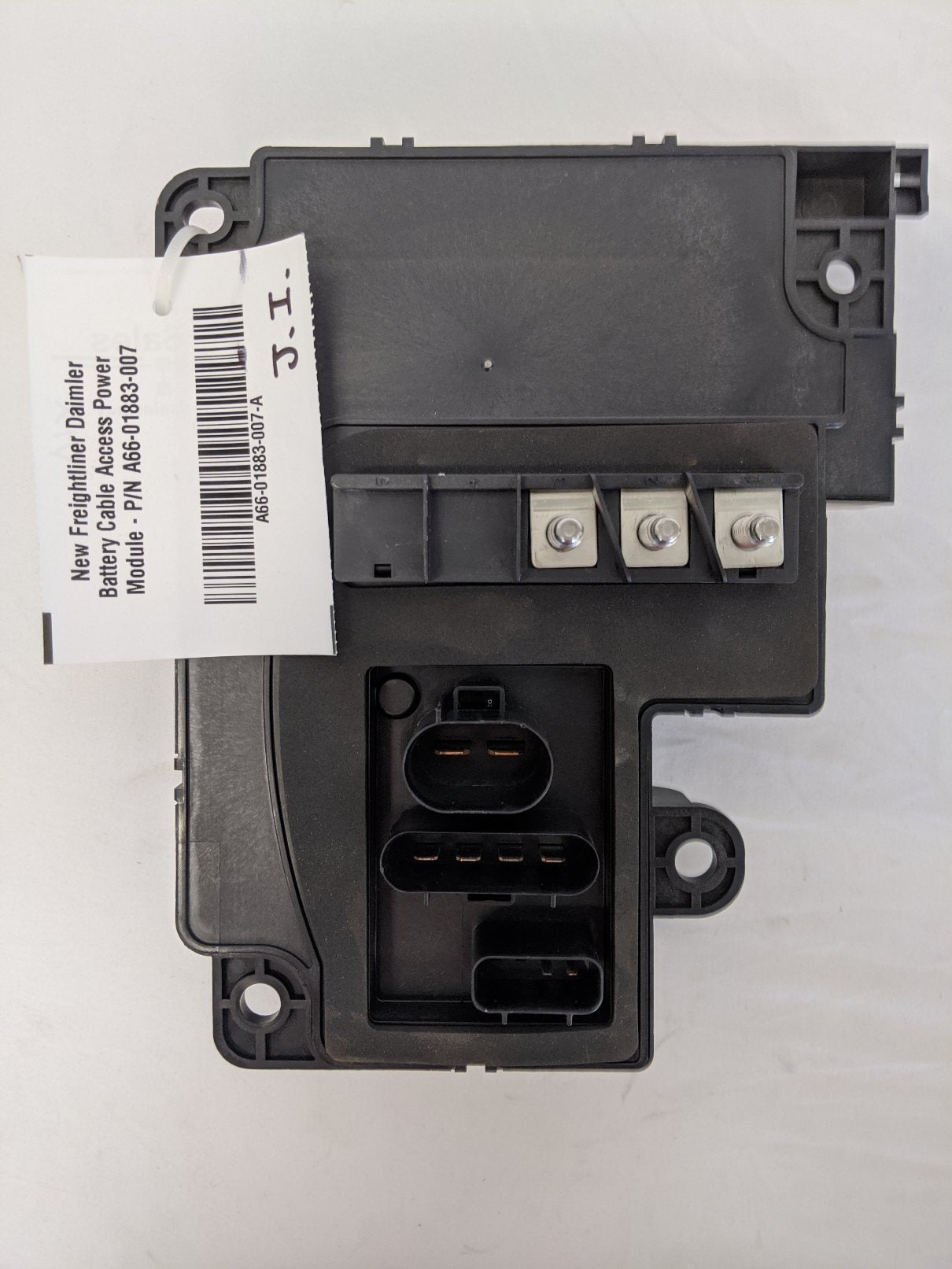 New Freightliner Daimler Battery Cable Access Power Module - P/N A66-01883-007 (10173060940092)