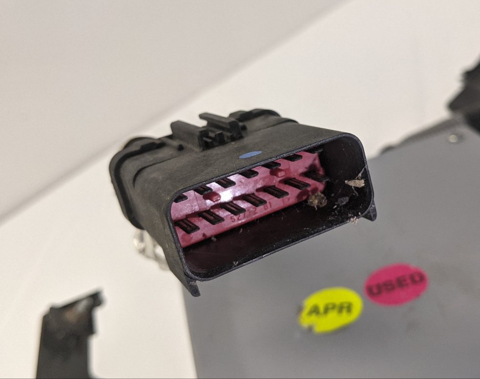 Damaged Freightliner PDB Optional Switch Panel & Wiring Box - P/N A06-77281-002