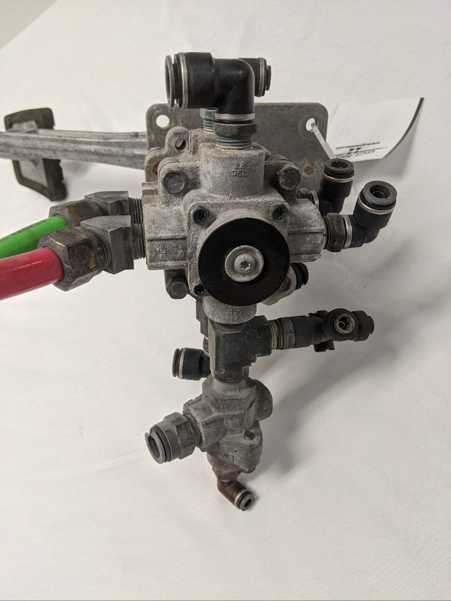 Used Freightliner Brake Pedal Plunger w/ Adaptors | A12-19510-003