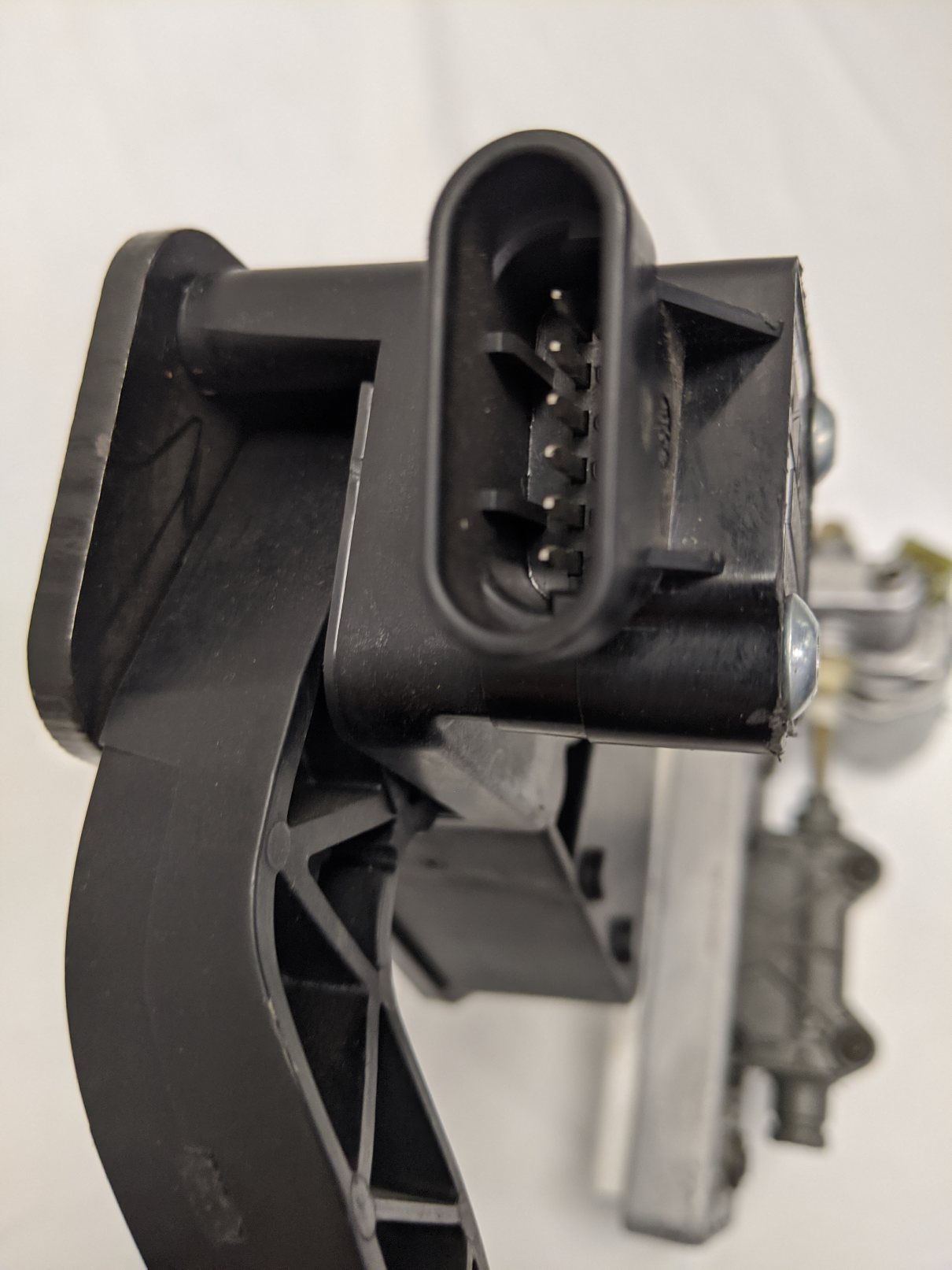 *Missing Wire* Used ISL 10 Adj. Suspension Pedal Assembly - P/N  A01-33226-000