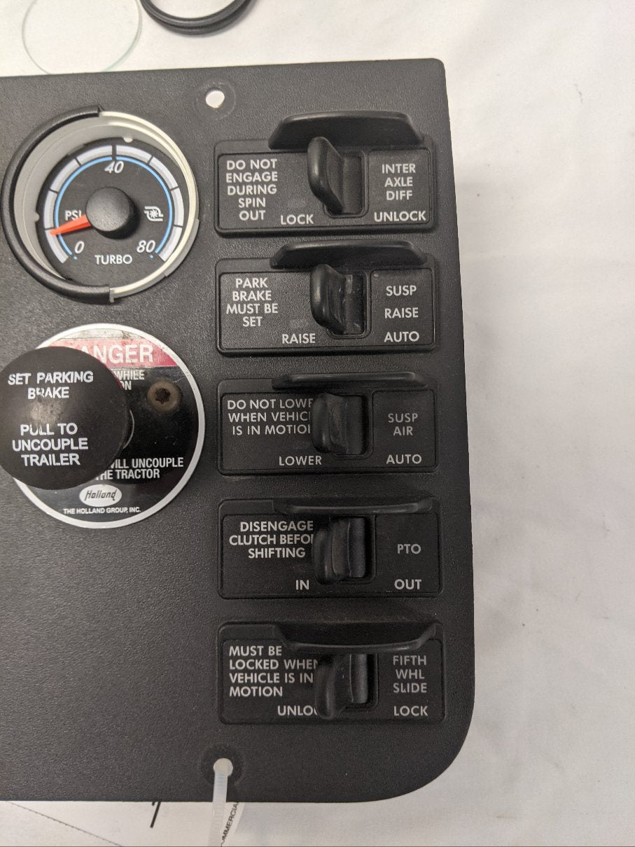 Used Freightliner Cascadia P3 Auxiliary Instrument Panel  - P/N  22-60660-000