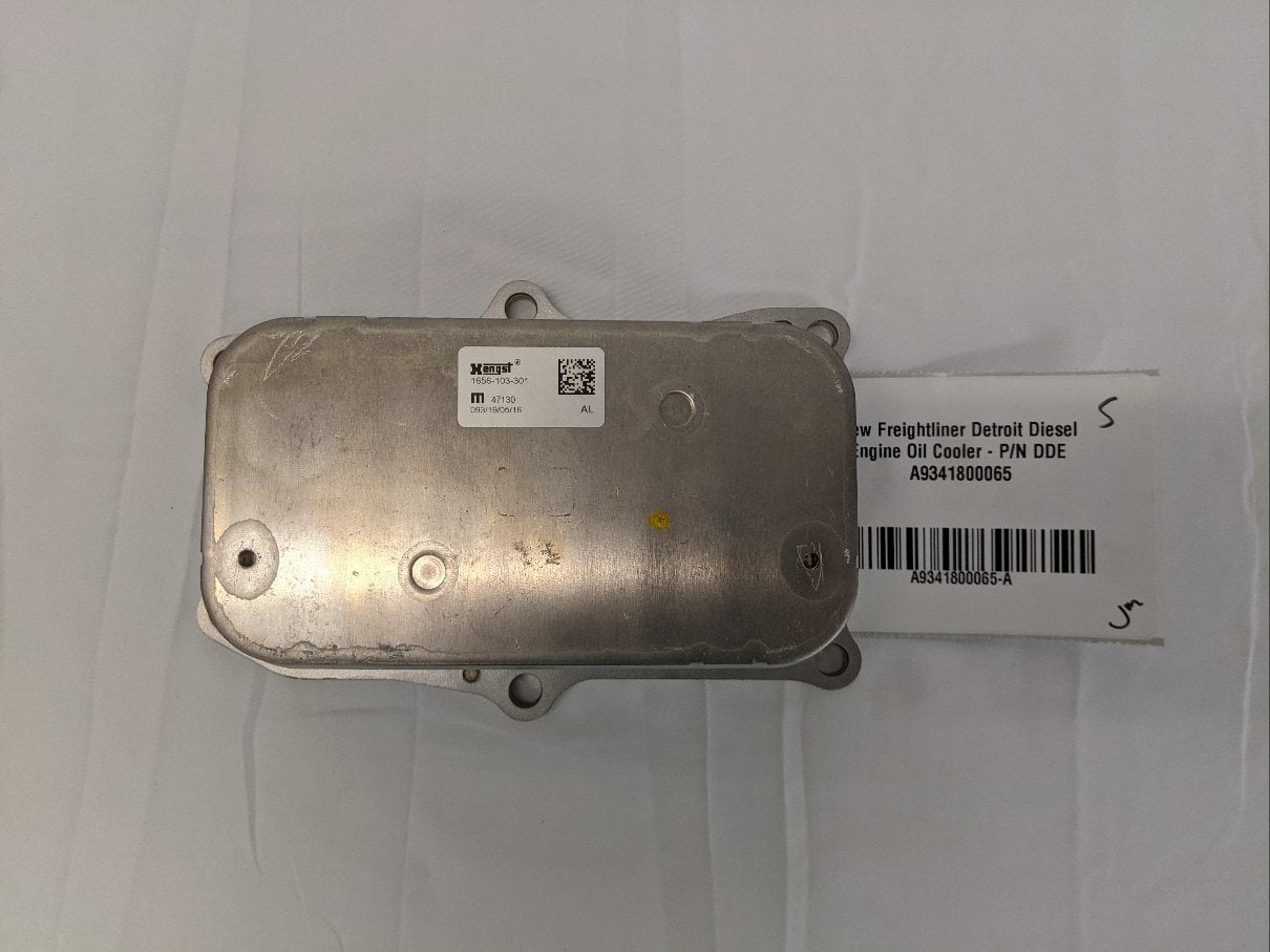 New Freightliner Detroit Diesel Engine Oil Cooler - P/N DDE A9341800065 (10154381639996)