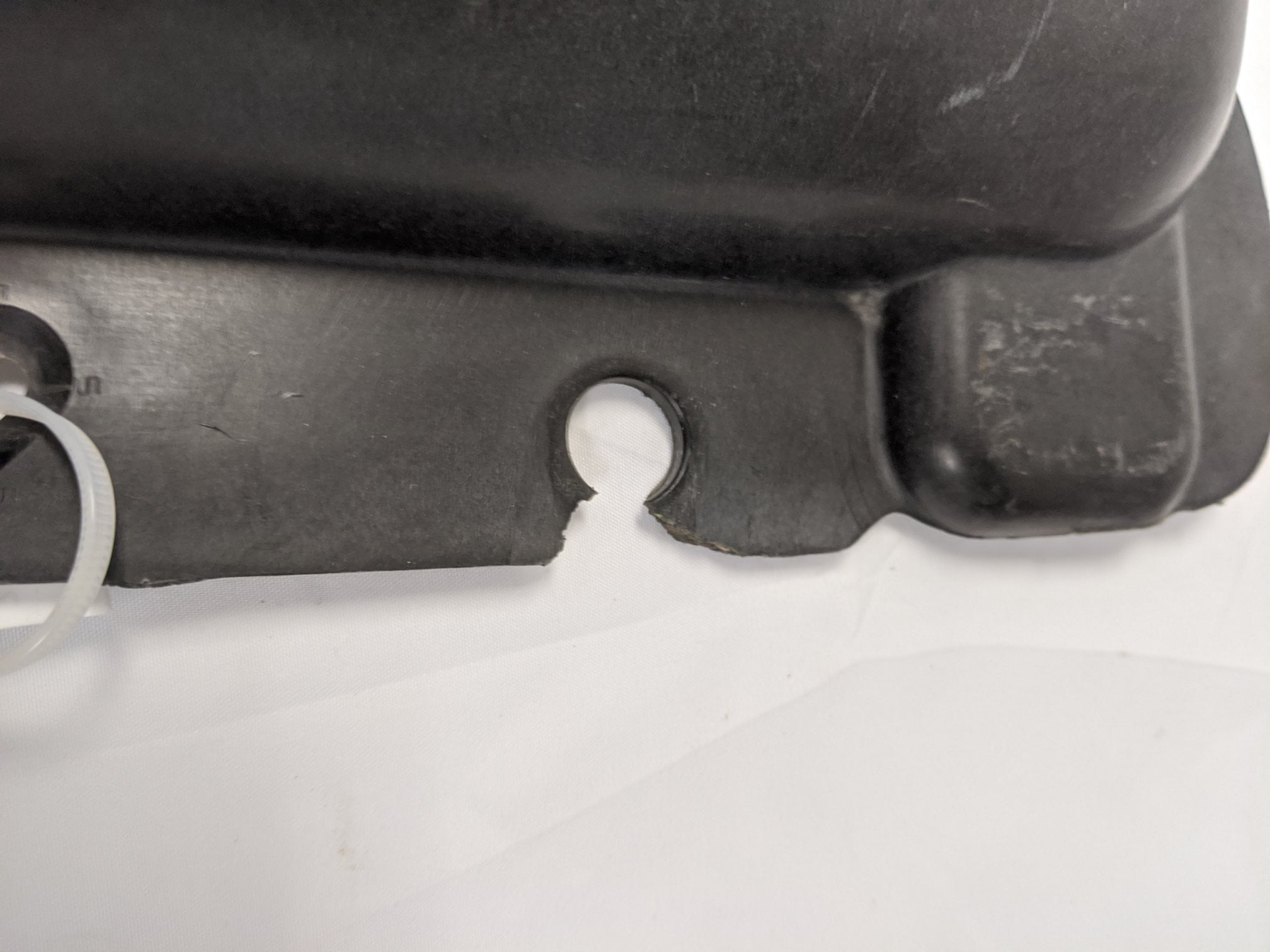 Damaged Freightliner Black Radiator Fan Upper Shroud Piece - P/N 05-25201-001