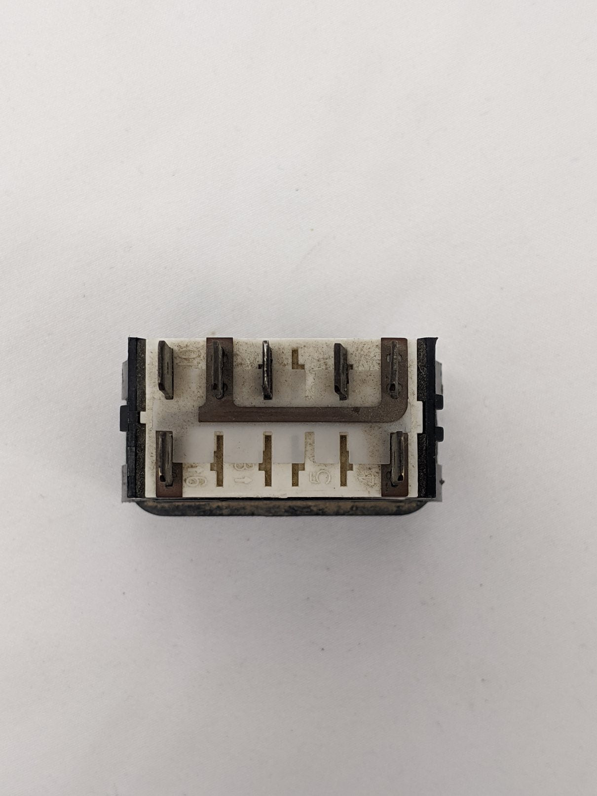 Used Freightliner Utility Lamp Rocker Switch - P/N  A06-22523-003 (8260524343612)