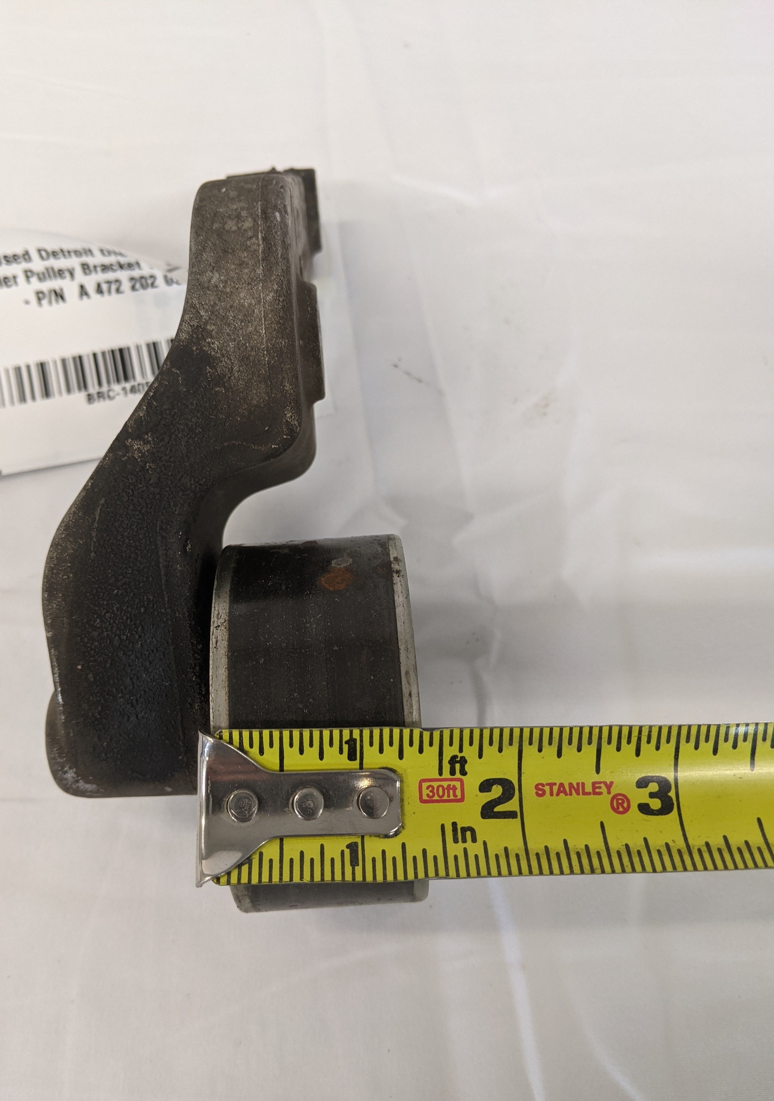 Used Detroit Diesel DD15 Idler Pulley Bracket w/ Pulley - P/N  A 472 202 0340 (10046445289788)