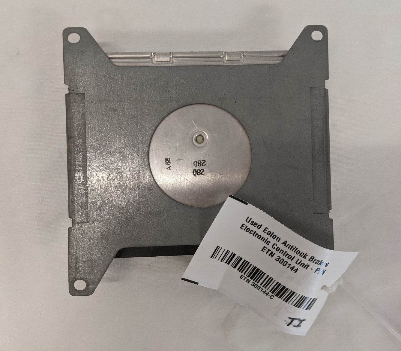 Used Eaton Antilock Brakes Electronic Control Unit - P/N ETN 300144