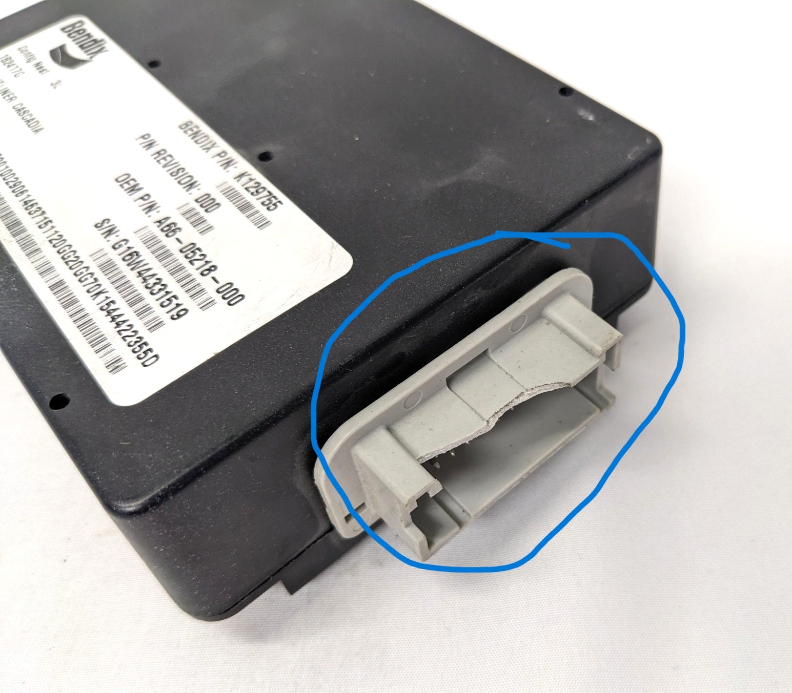 Damaged Bendix ECU Lane Departure Warning Module - P/N  A66-05218-000