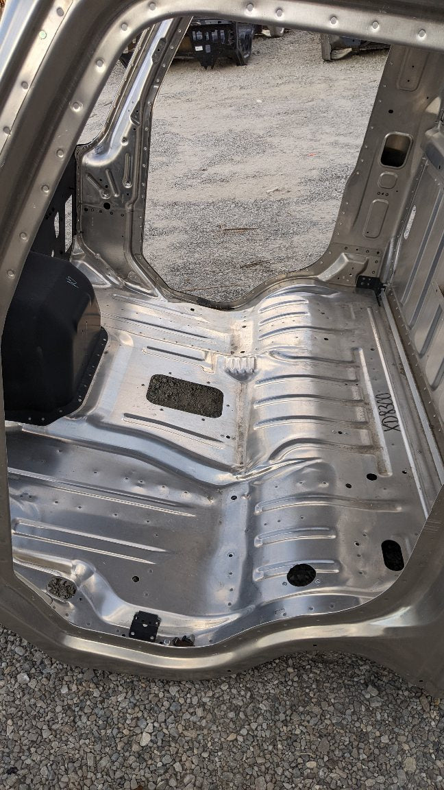 Damaged Freightliner M2 Day Cab Shell #10