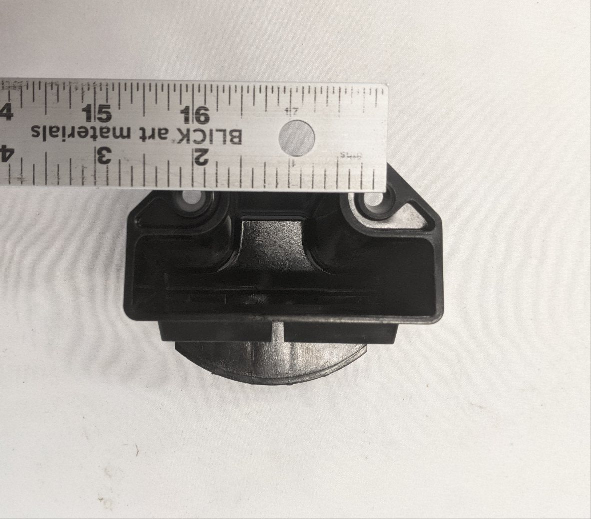 Truck-Lite Rear License Plate Light and Bracket - LIT P/N 15208, BRKT P/N 15730