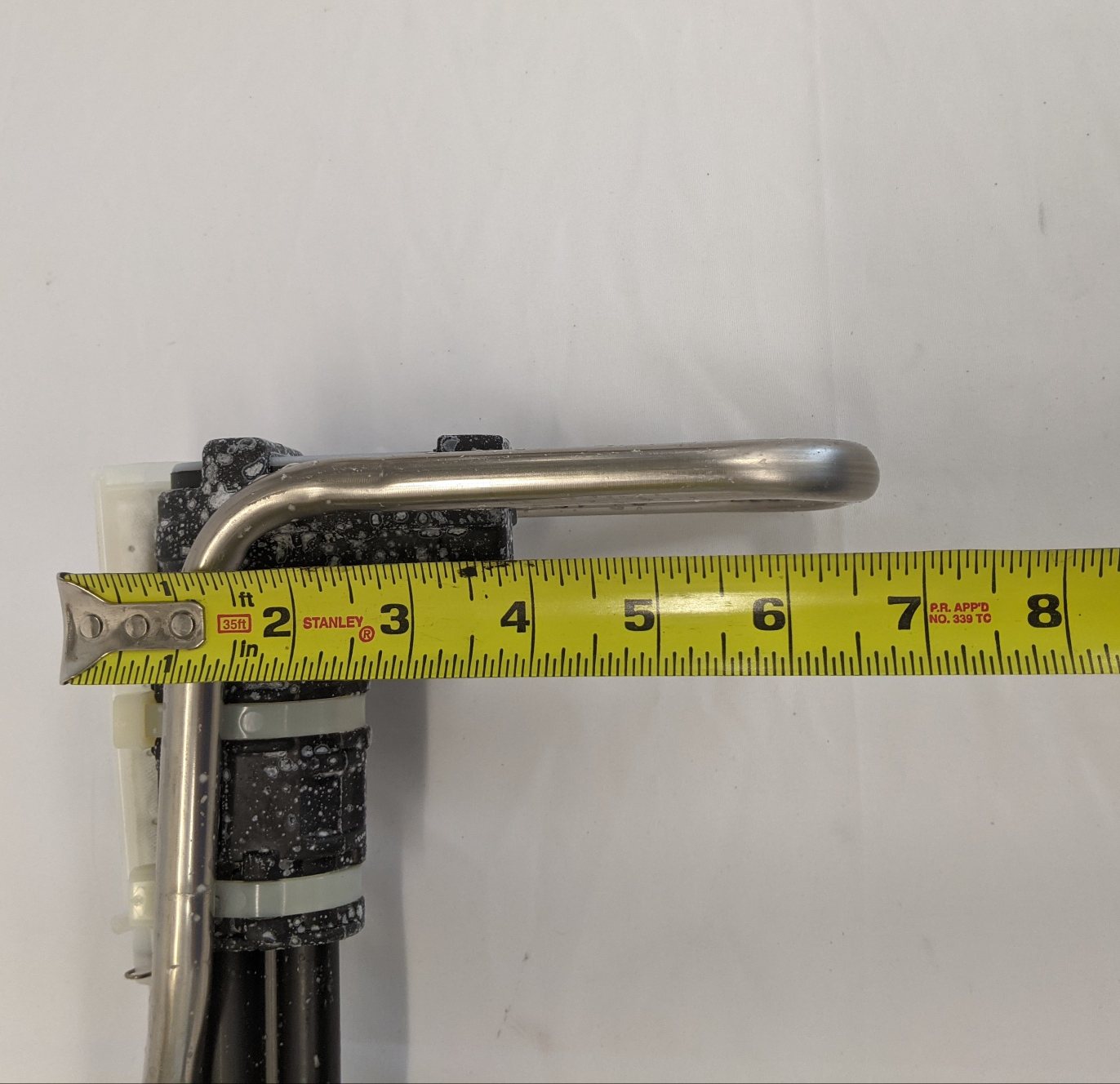 Used Freightliner 6-Gallon DEF Tank w/ Header - P/N A04-35188-002 (10116916838716)